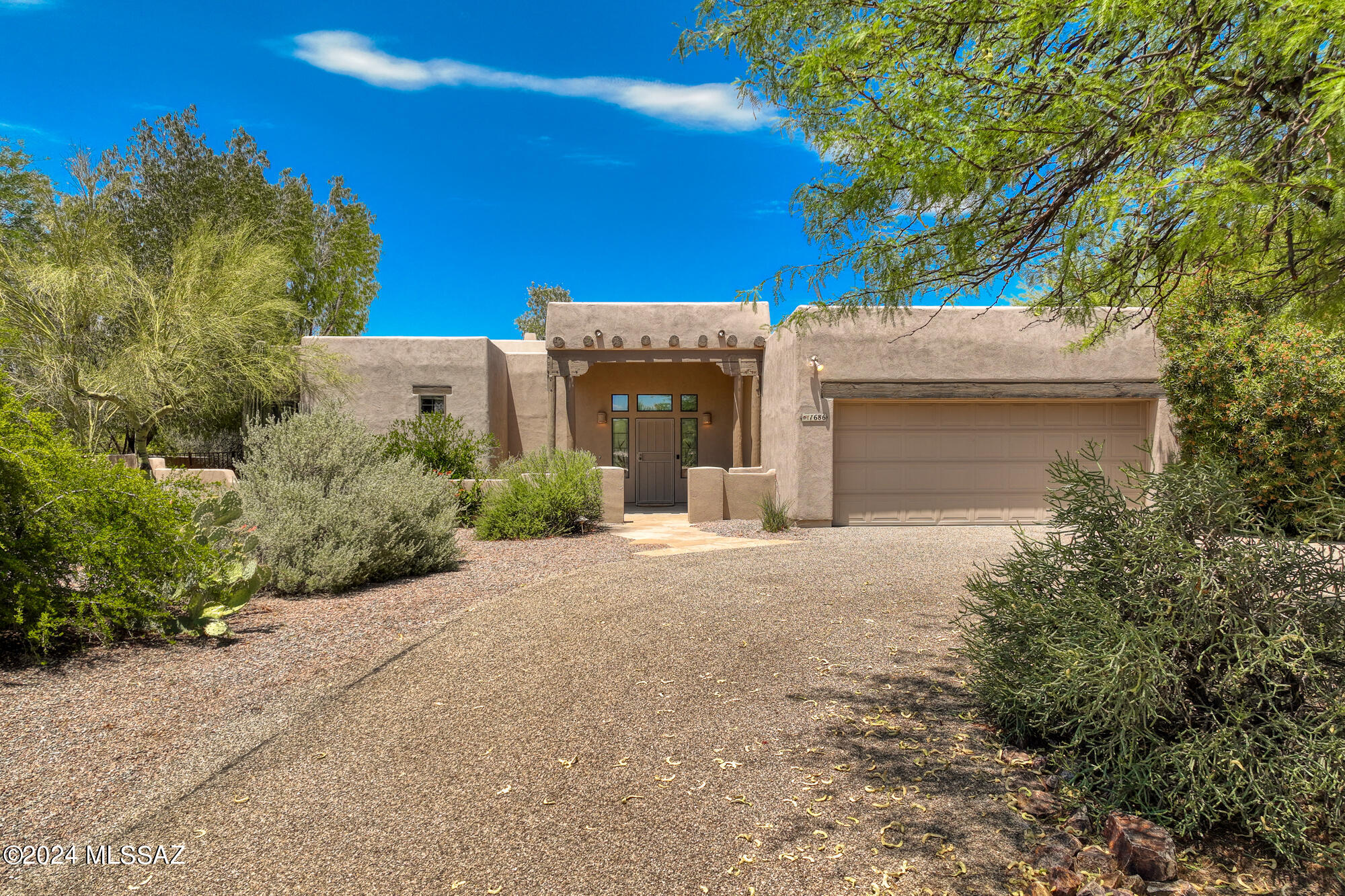 1686 W Silver Berry Place