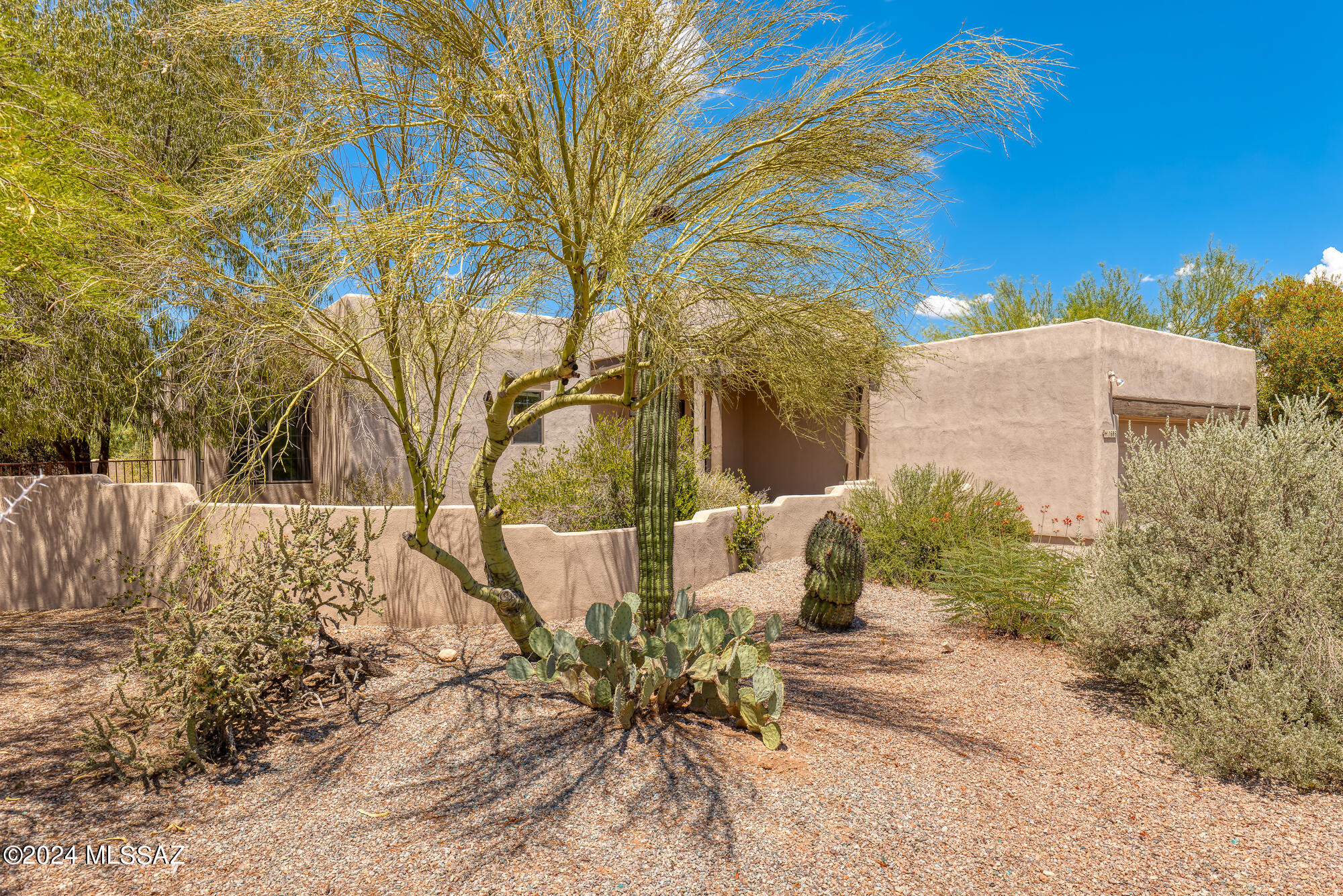 1686 W Silver Berry Place