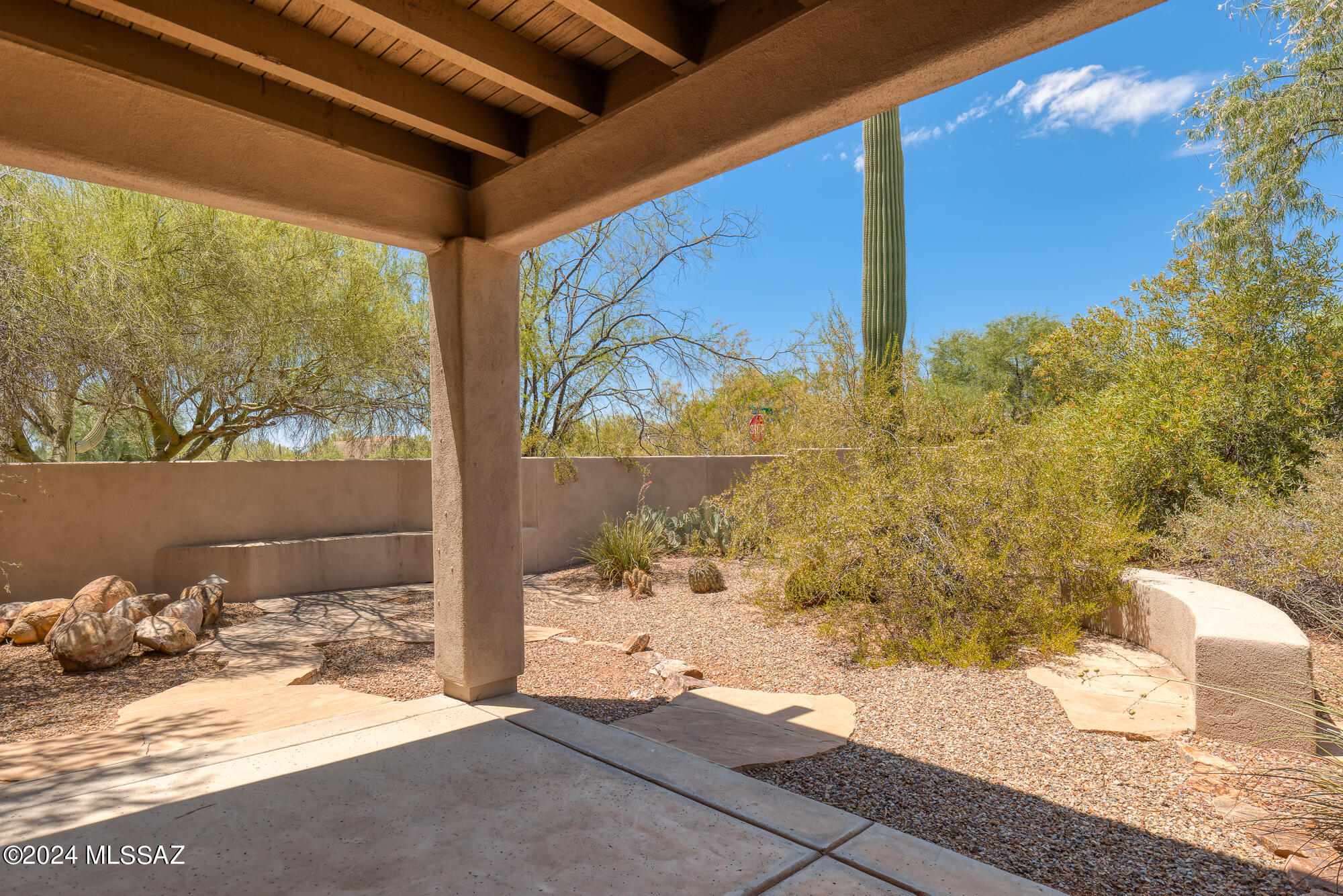 1686 W Silver Berry Place