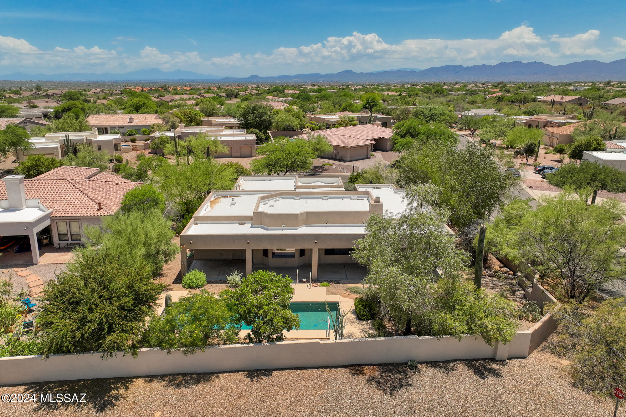 1686 W Silver Berry Place