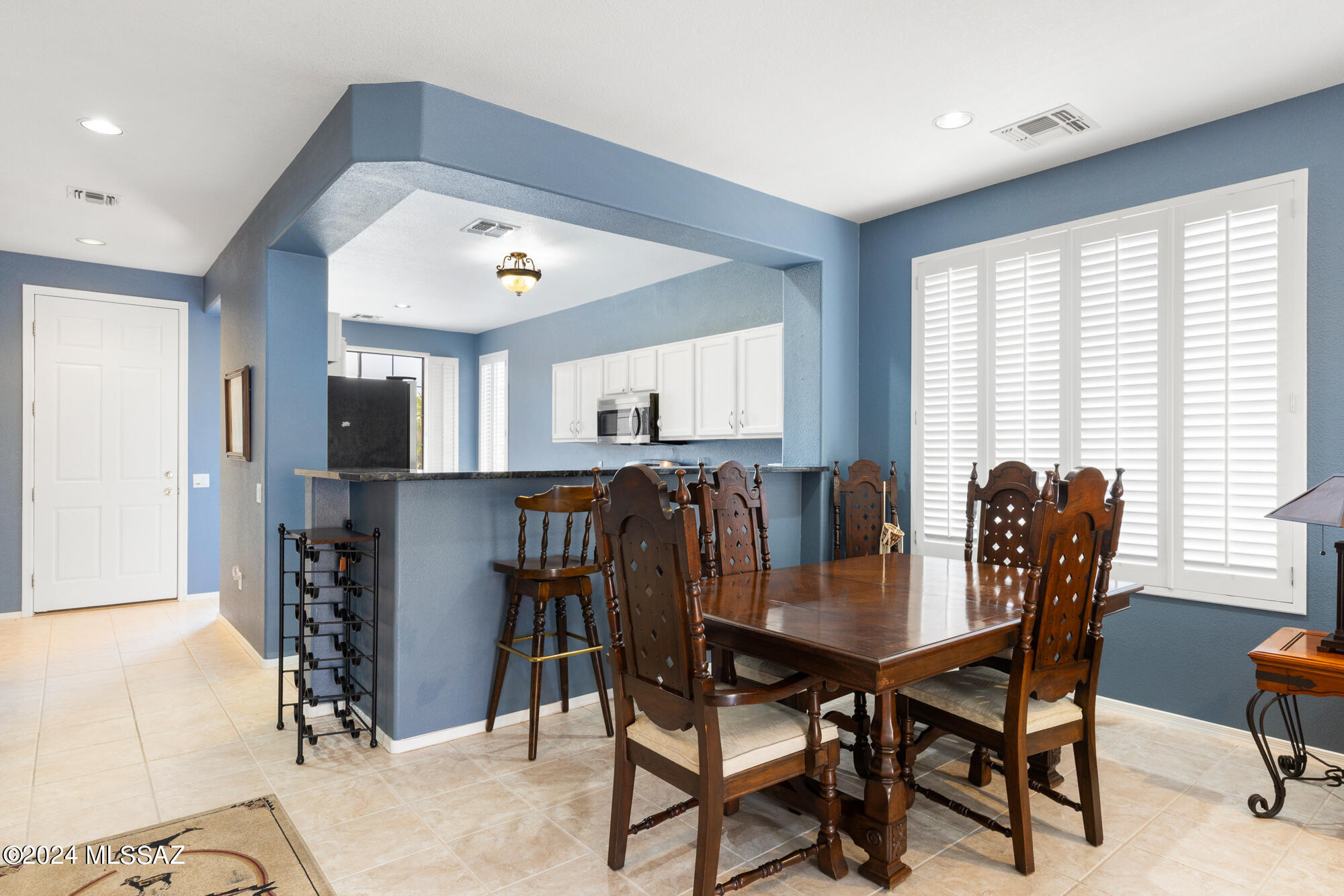 9513 N Twinkling Shadows Way