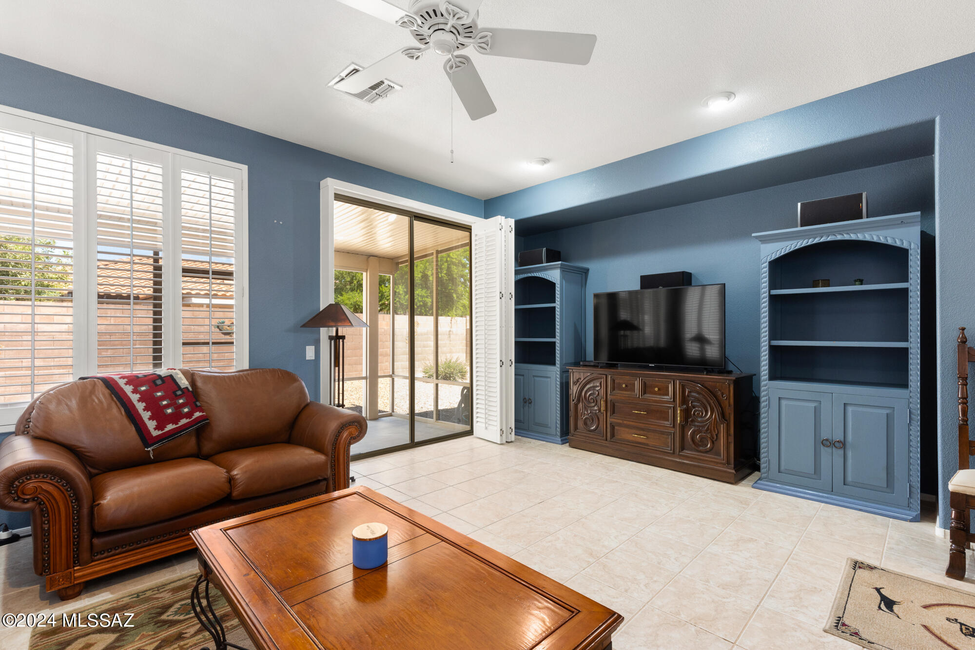 9513 N Twinkling Shadows Way