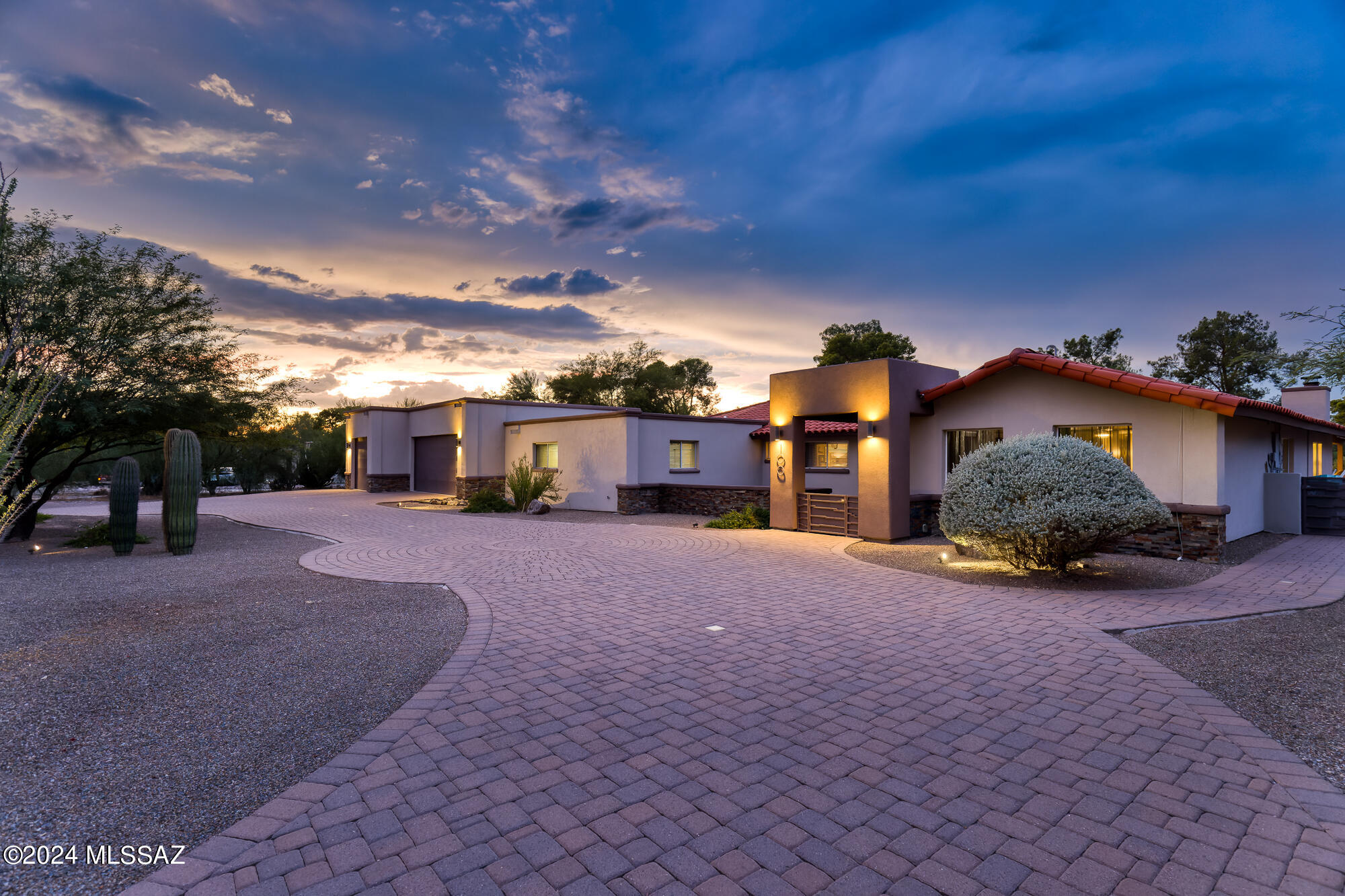 100 W Greenock Drive