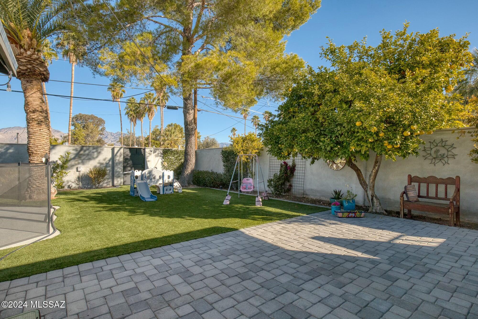 5551 E Alta Vista Street