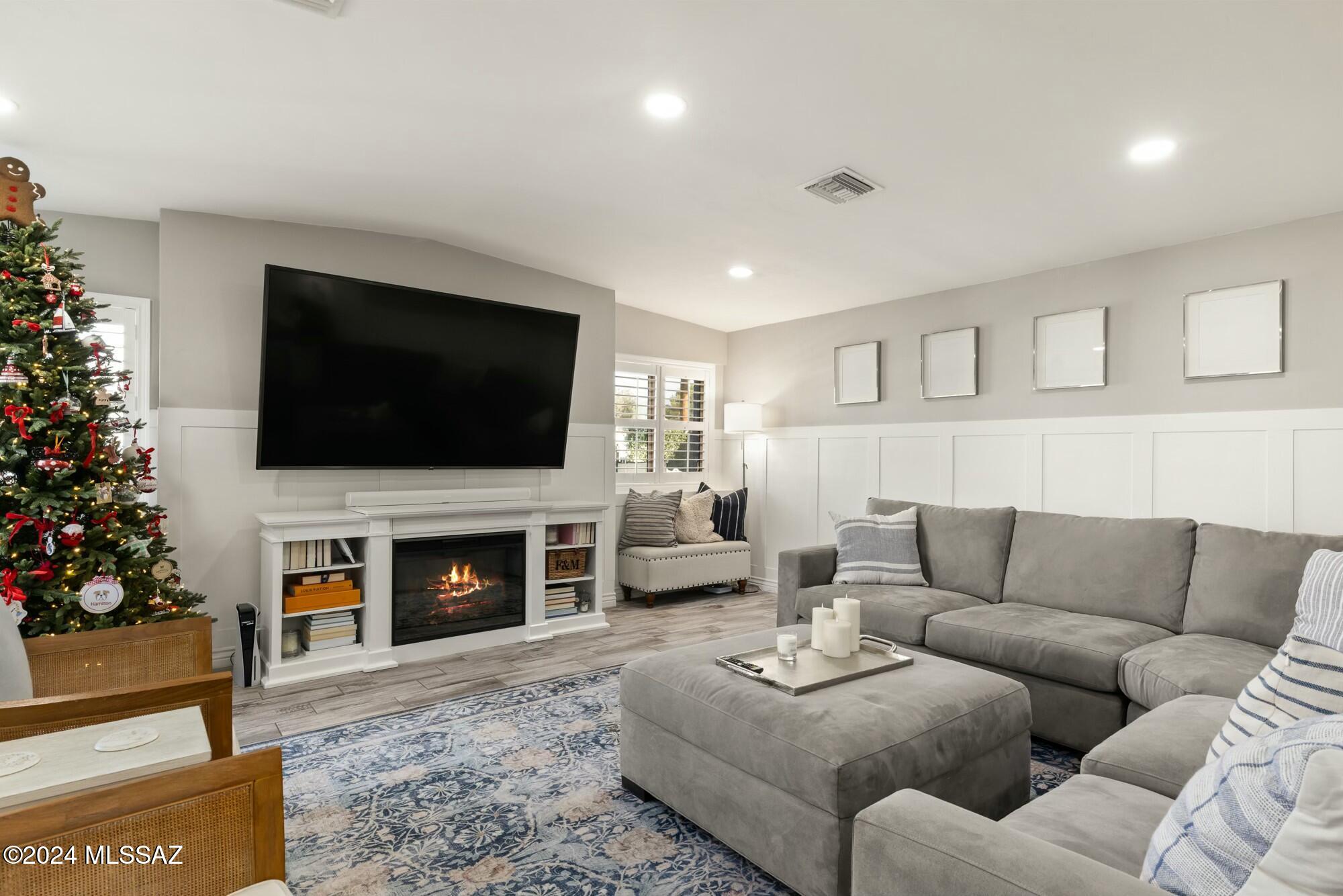 5551 E Alta Vista Street
