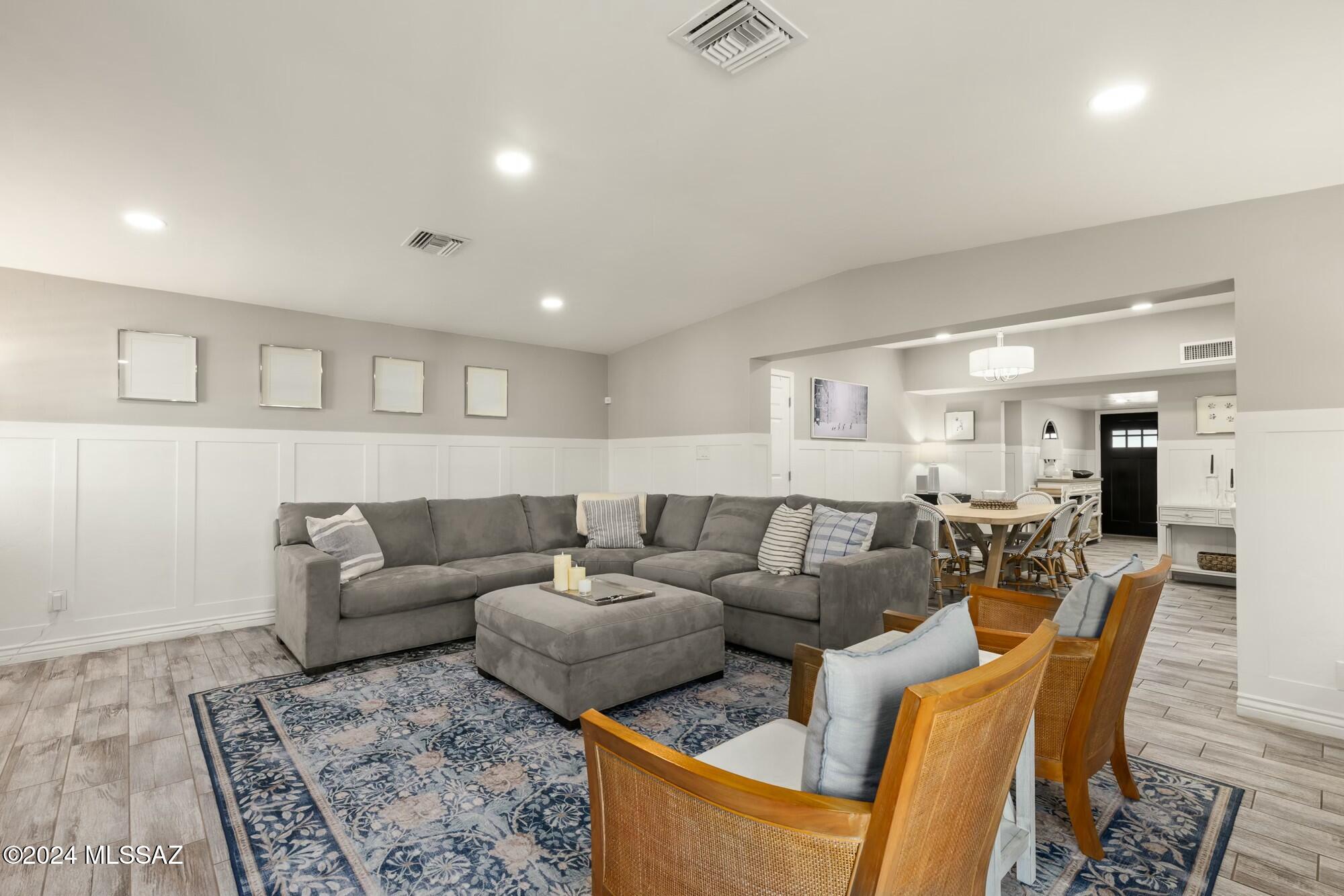 5551 E Alta Vista Street