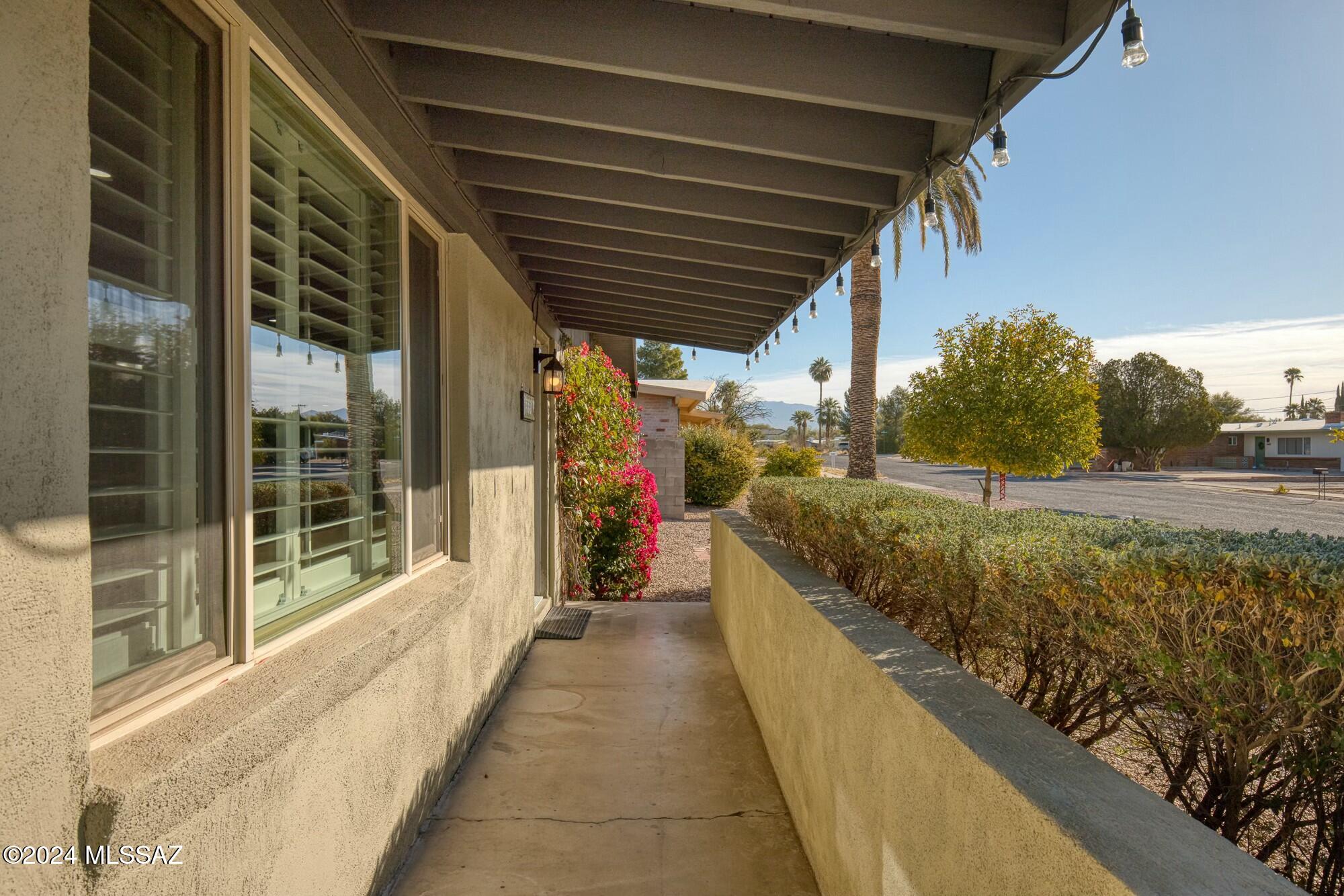 5551 E Alta Vista Street