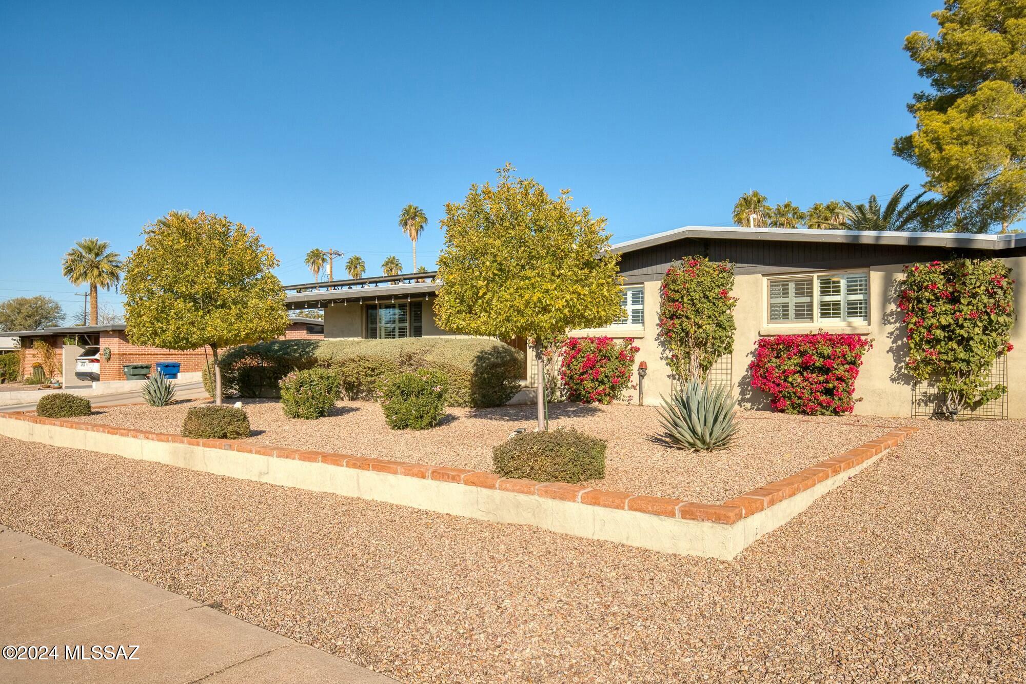 5551 E Alta Vista Street