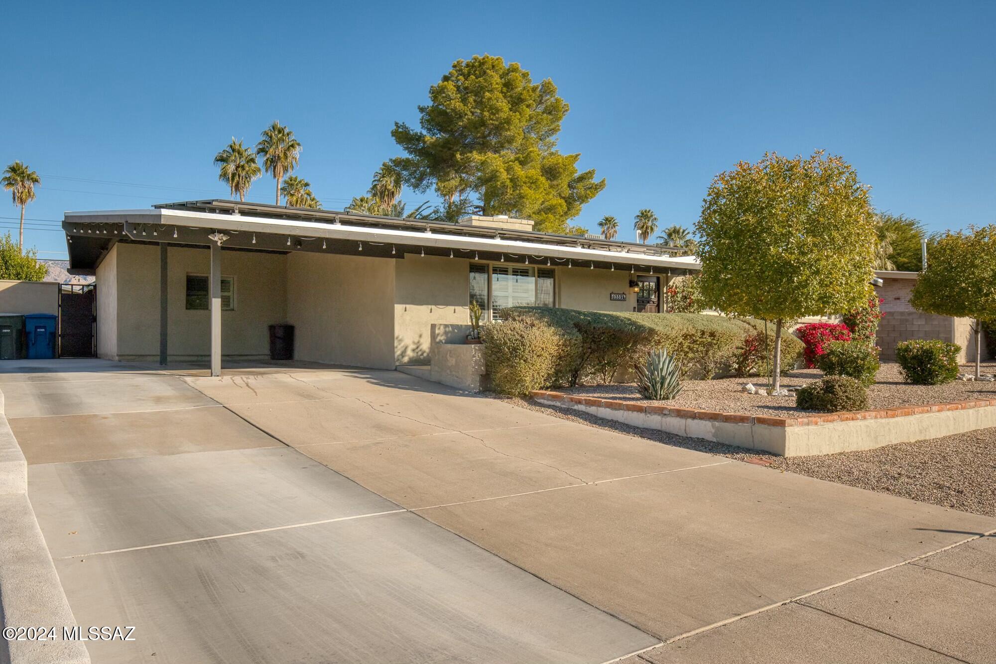 5551 E Alta Vista Street
