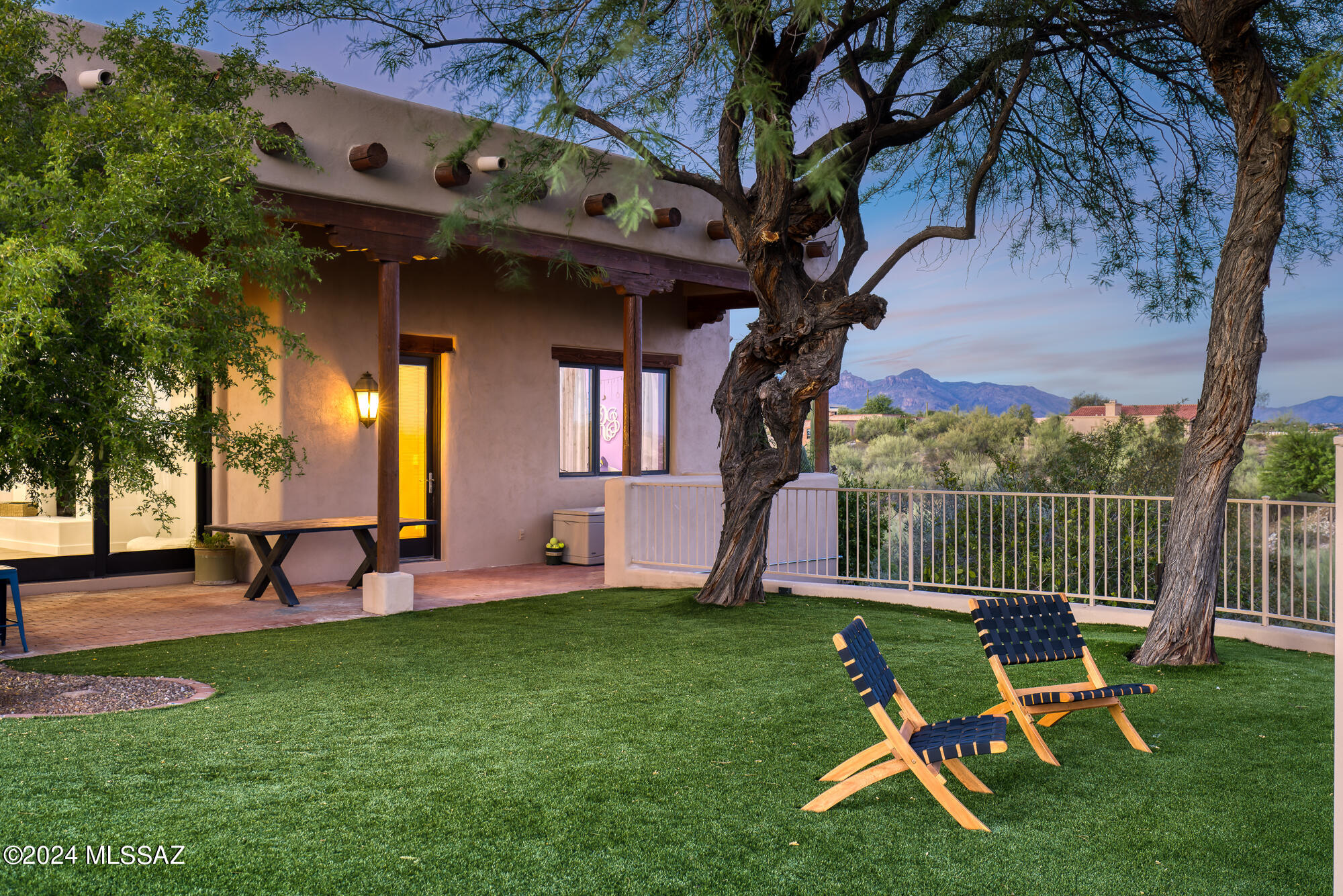 3530 E Calle Puerta De Acero