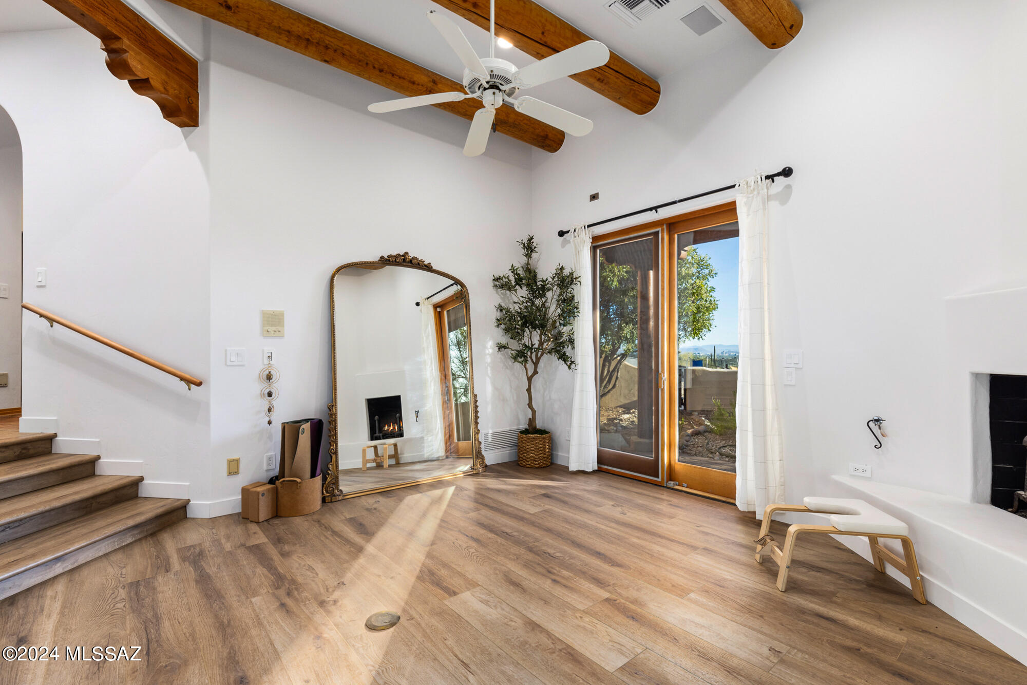 3530 E Calle Puerta De Acero