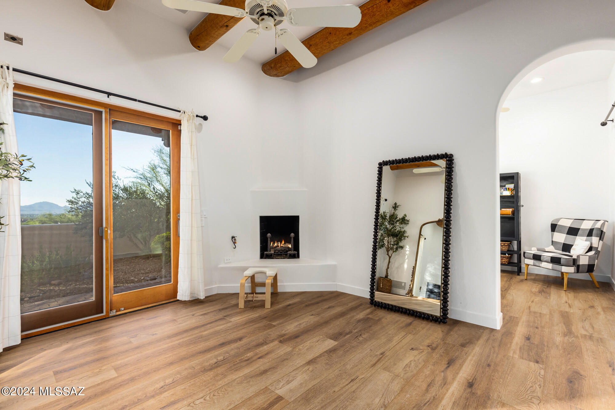 3530 E Calle Puerta De Acero