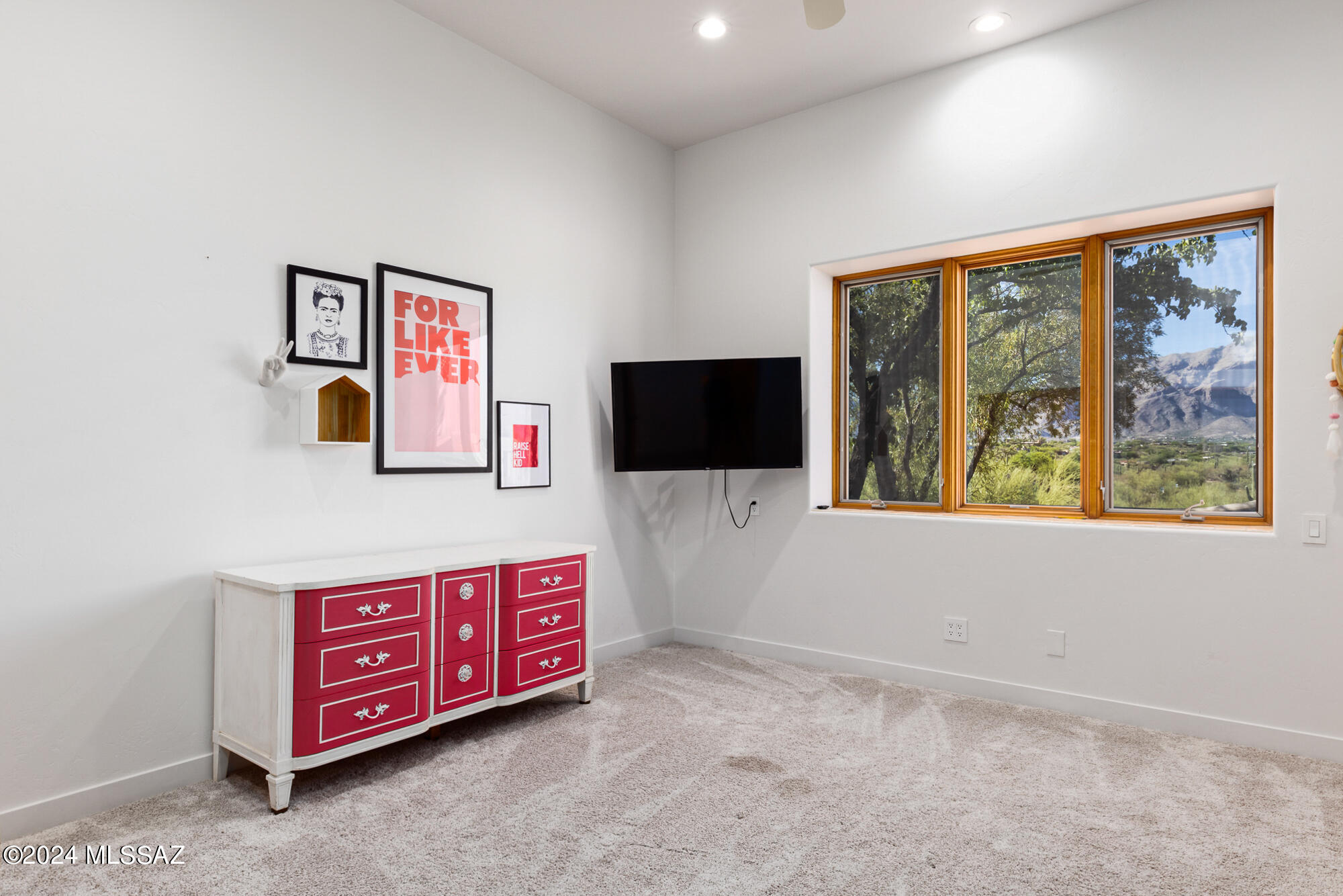 3530 E Calle Puerta De Acero