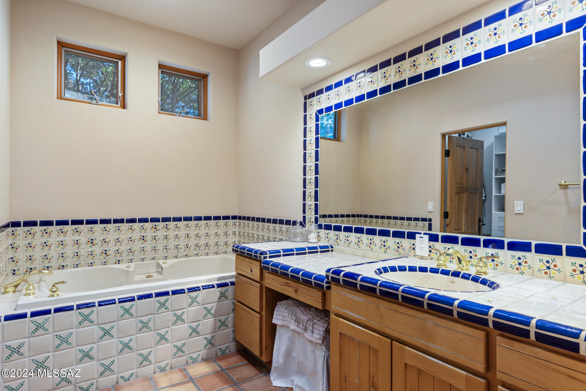 3530 E Calle Puerta De Acero