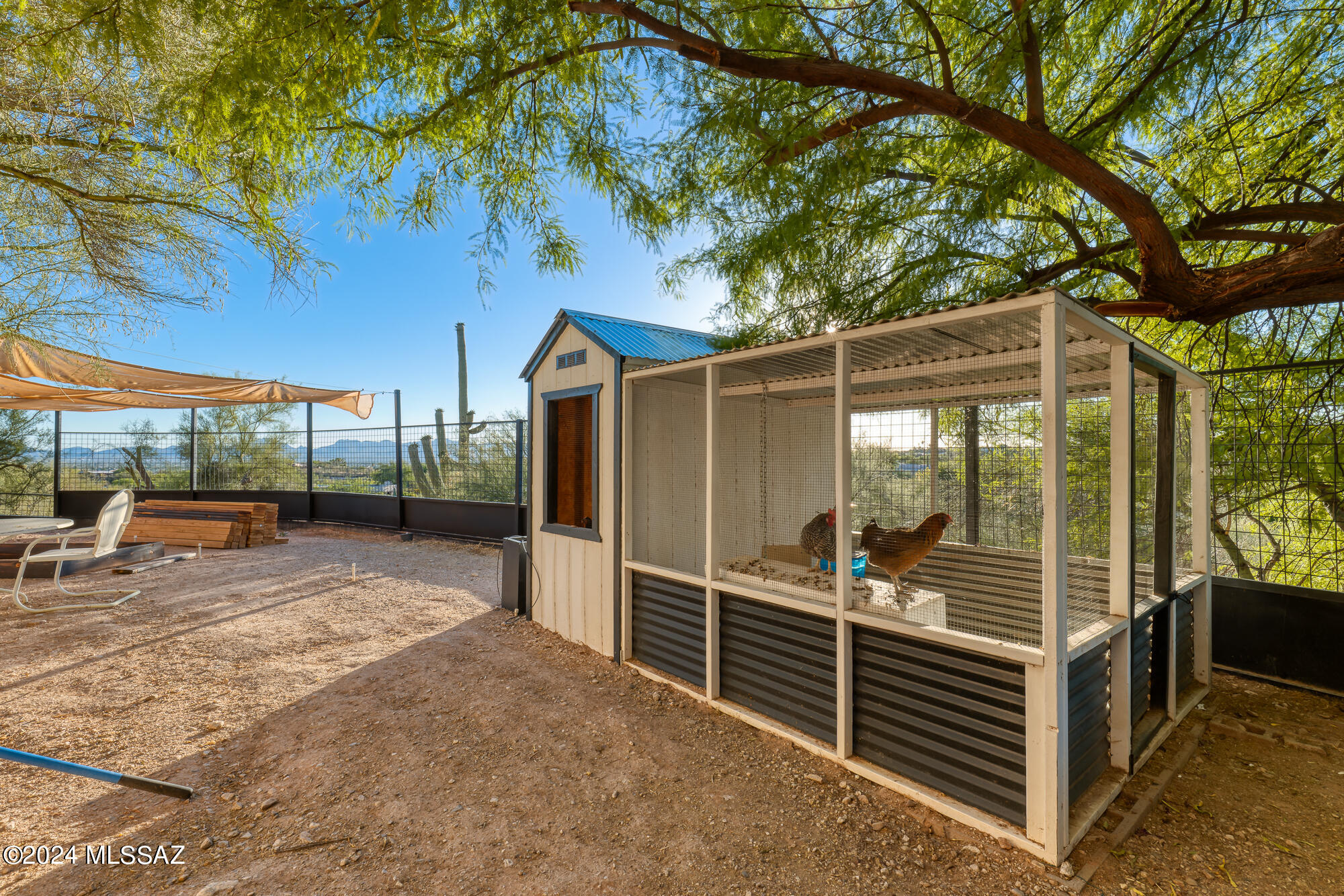 3530 E Calle Puerta De Acero