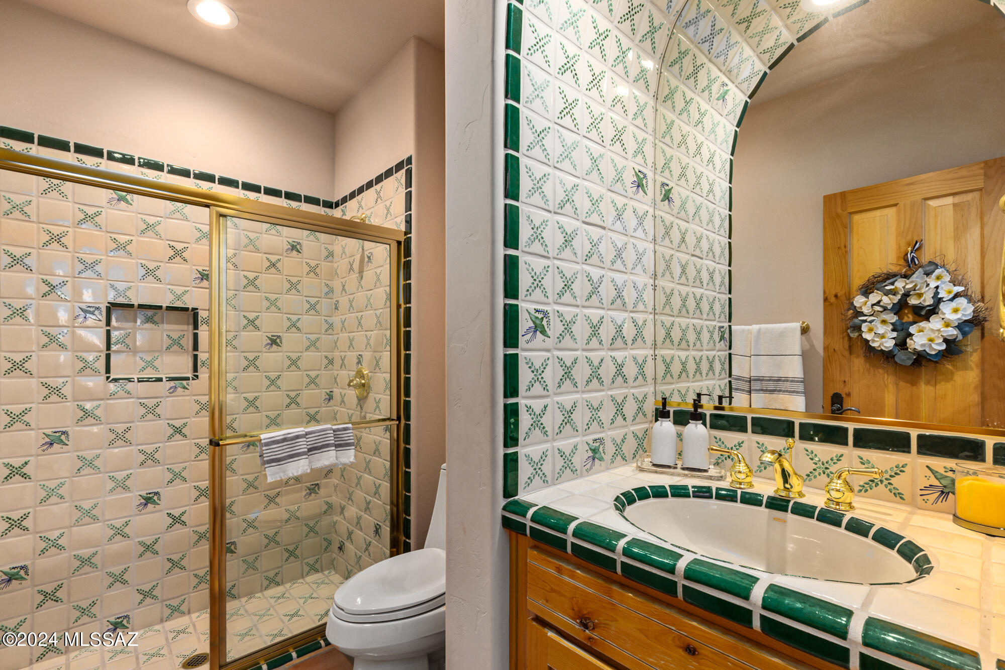 3530 E Calle Puerta De Acero