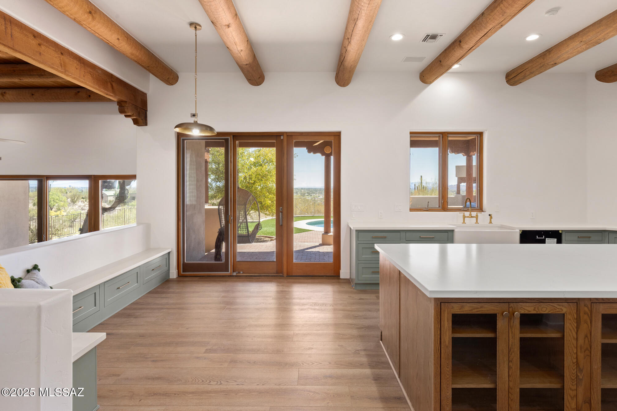 3530 E Calle Puerta De Acero