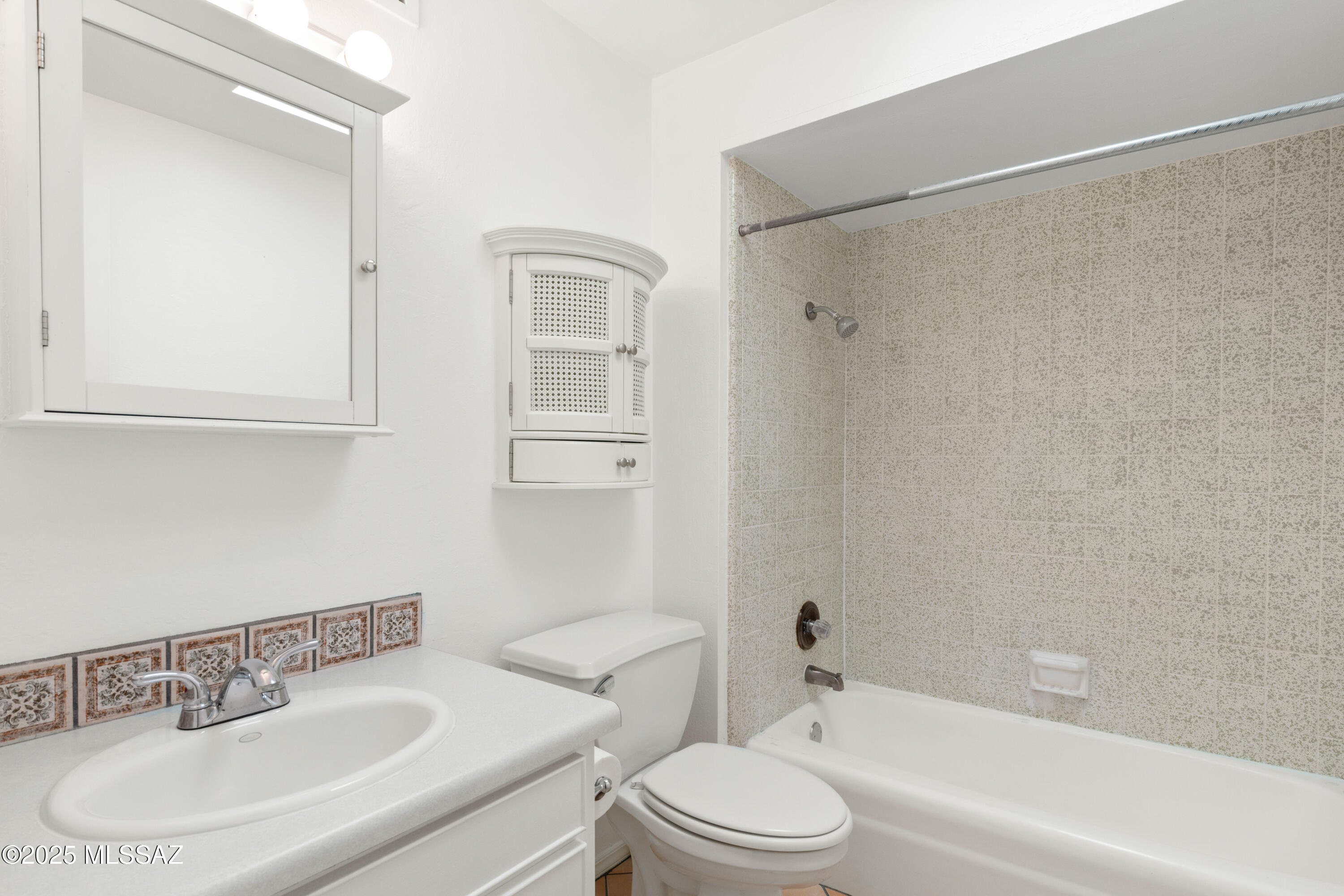 2702 N Avenida De Pueblo