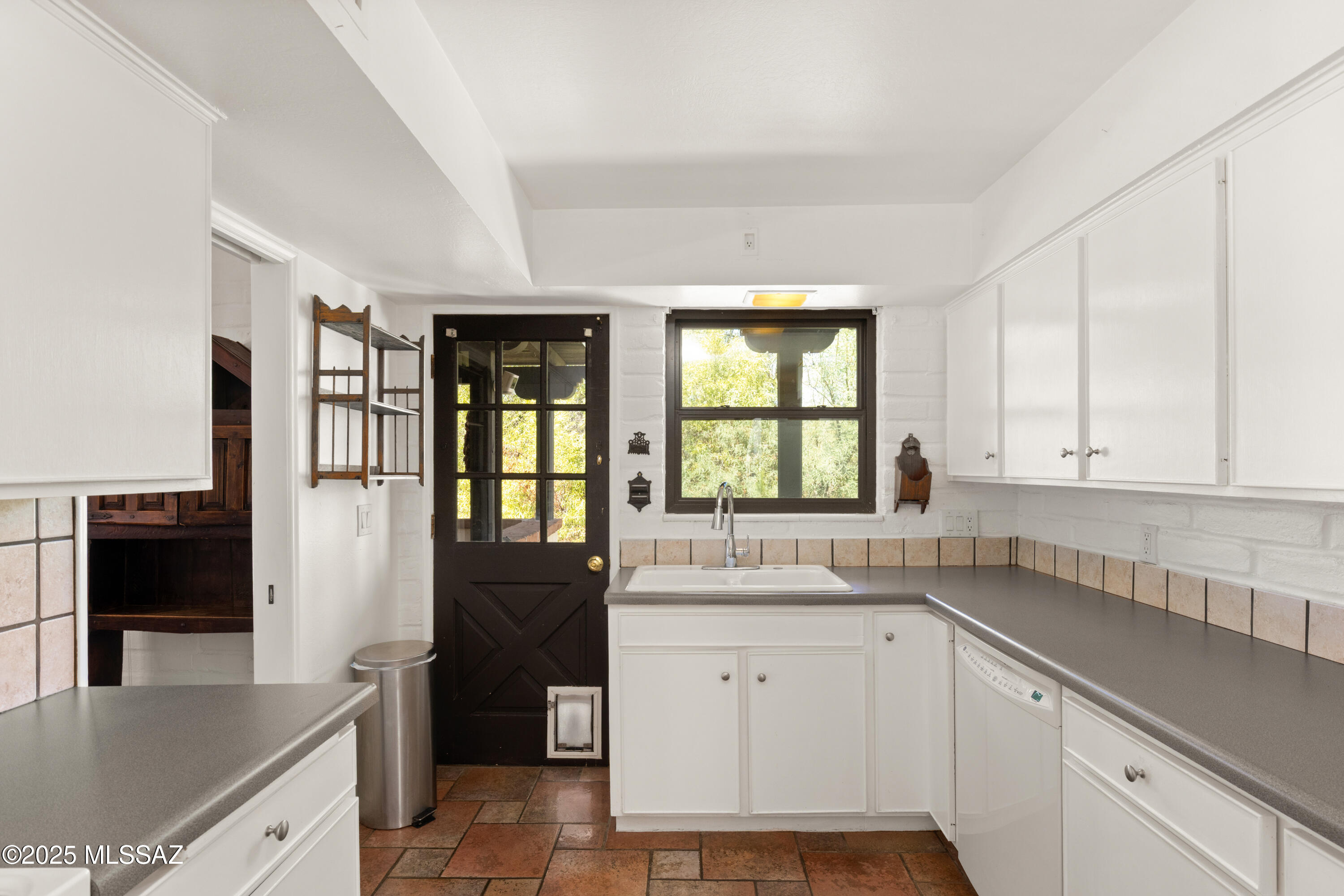 2702 N Avenida De Pueblo