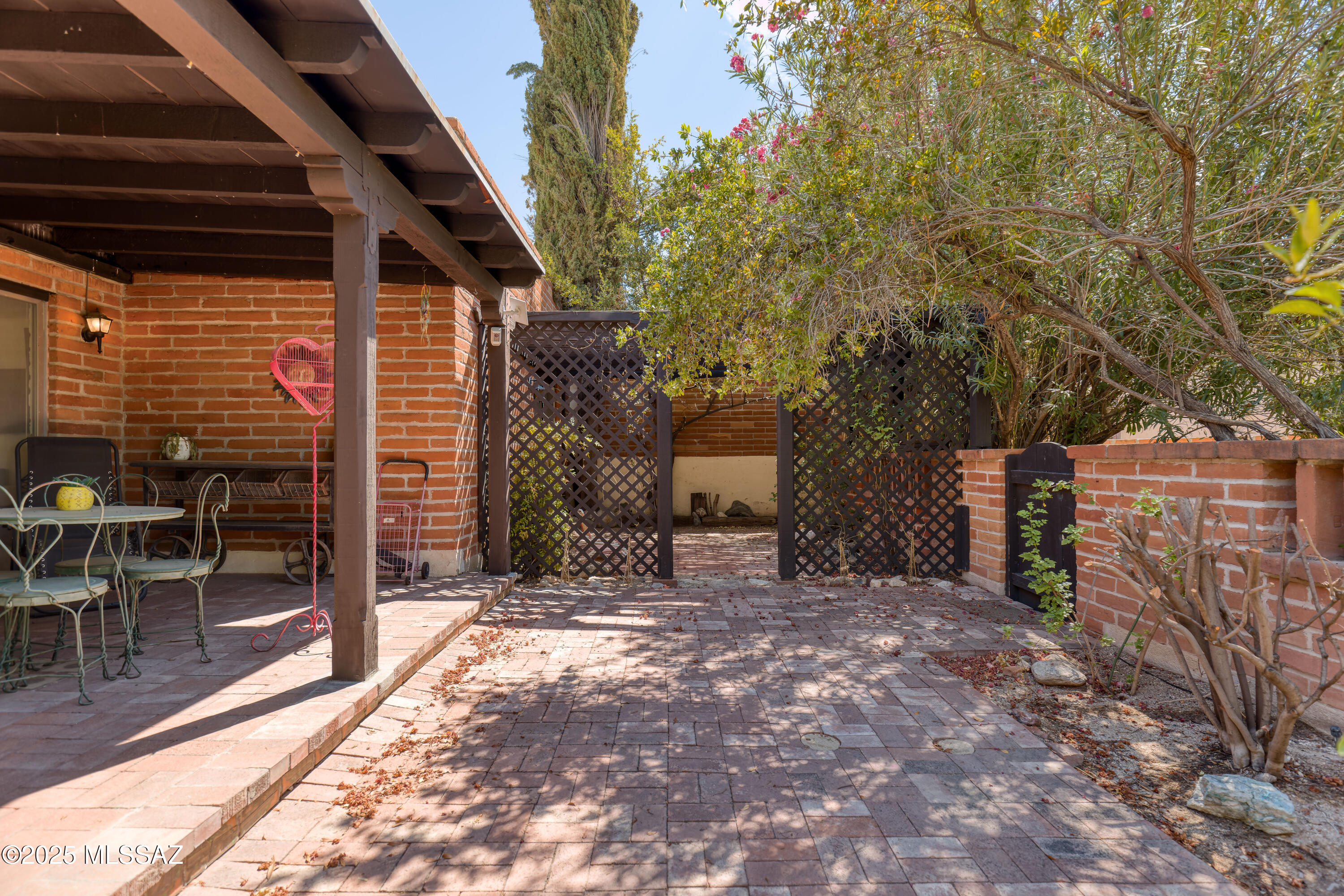 2702 N Avenida De Pueblo