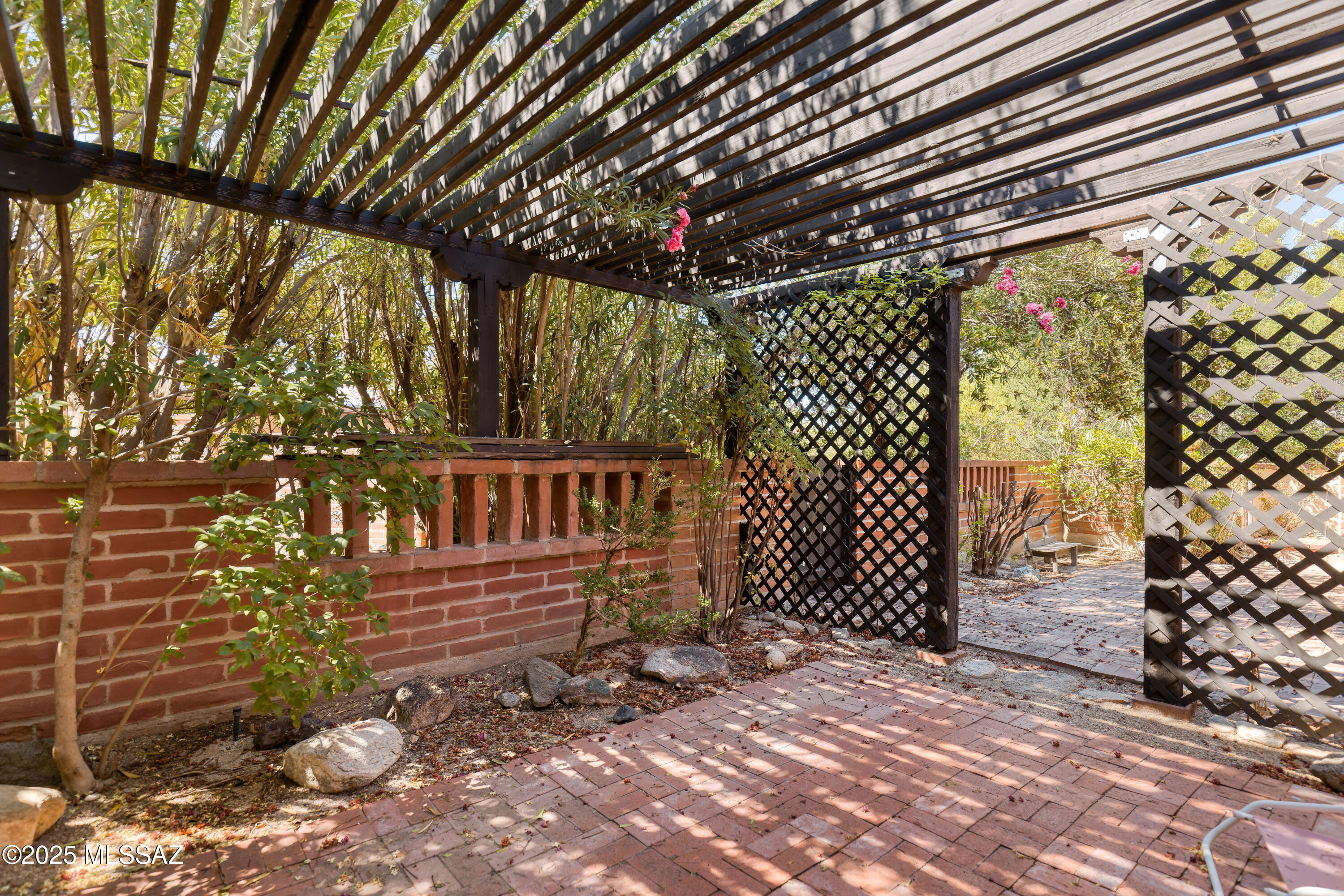 2702 N Avenida De Pueblo