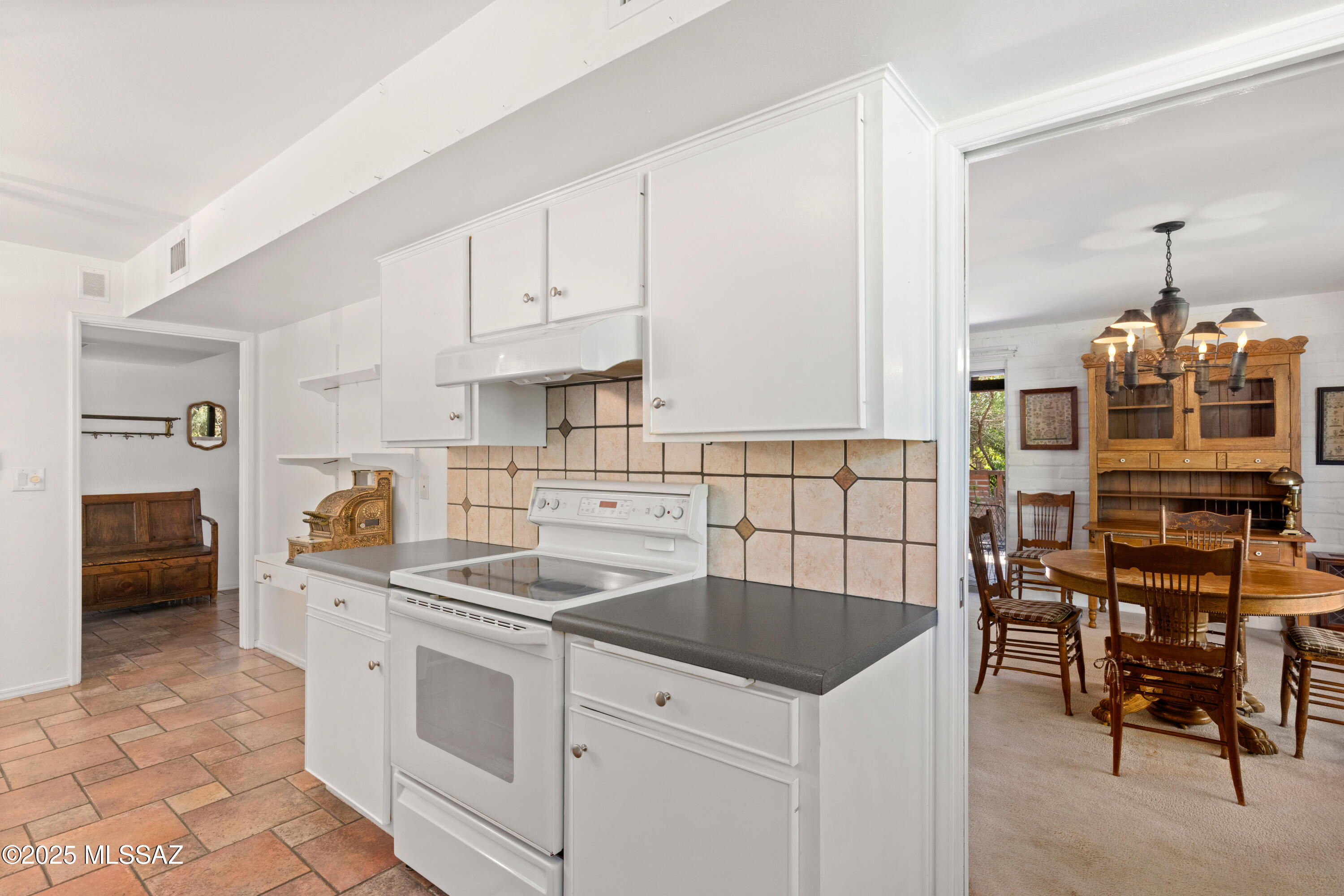 2702 N Avenida De Pueblo