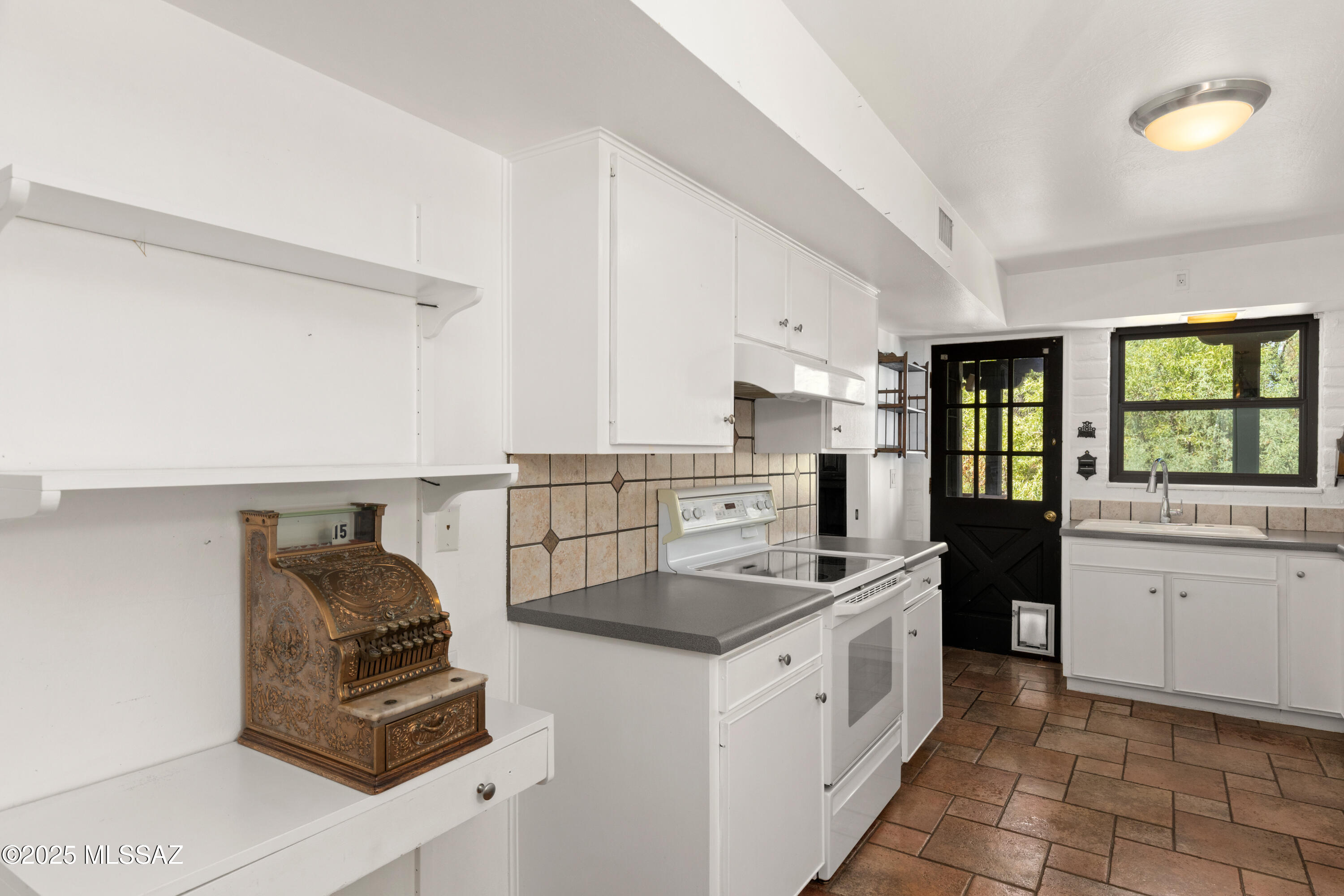 2702 N Avenida De Pueblo