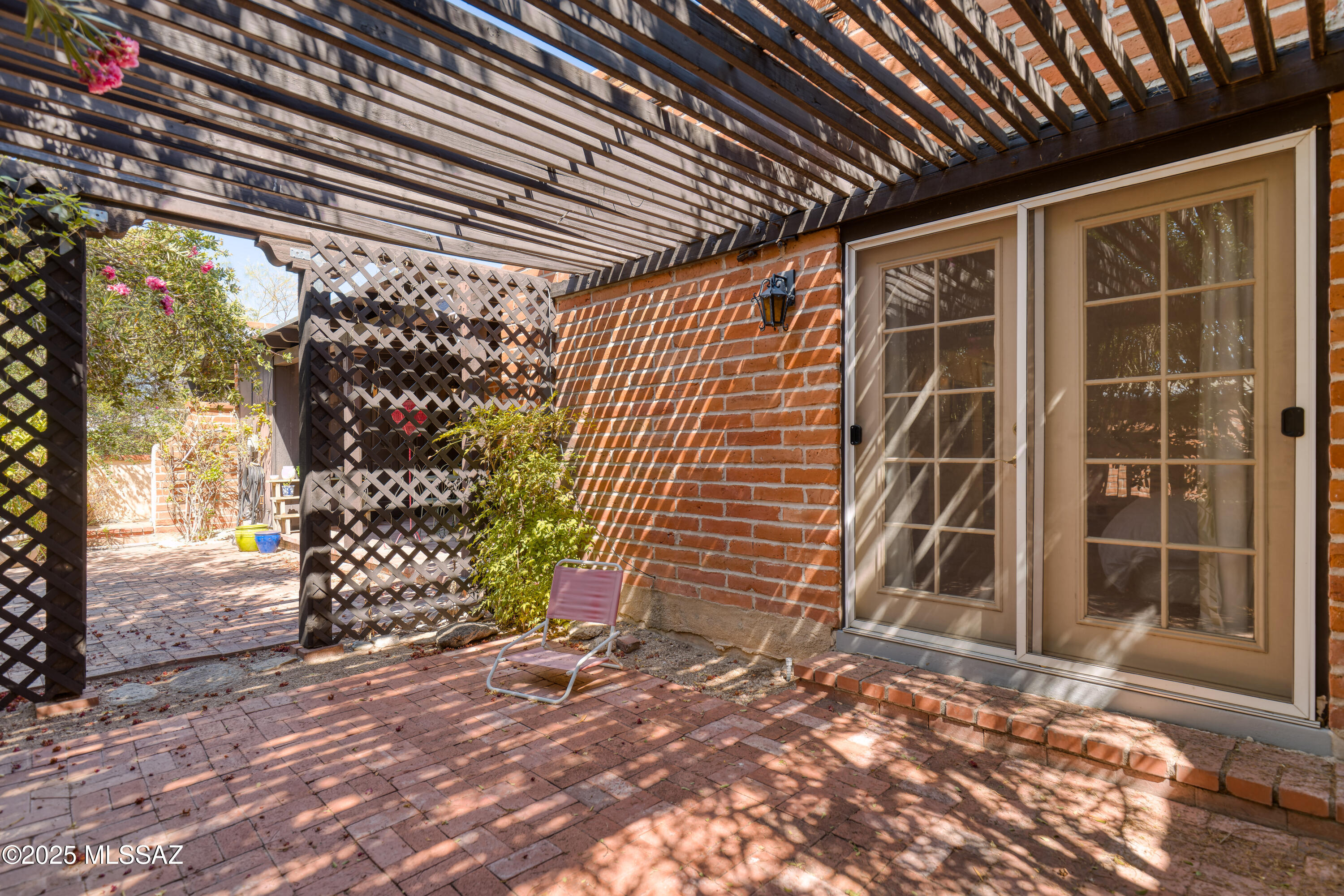 2702 N Avenida De Pueblo