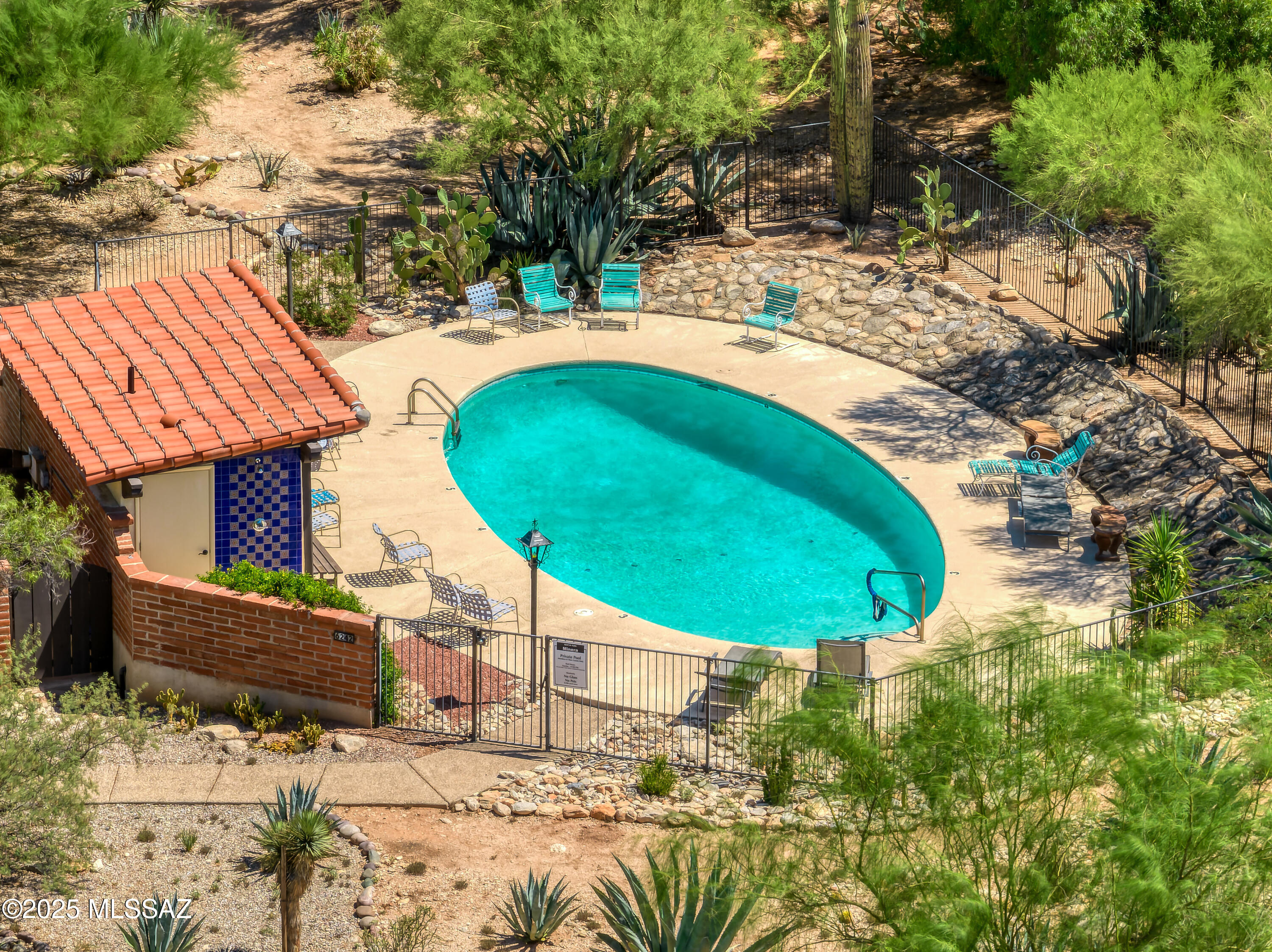 2702 N Avenida De Pueblo