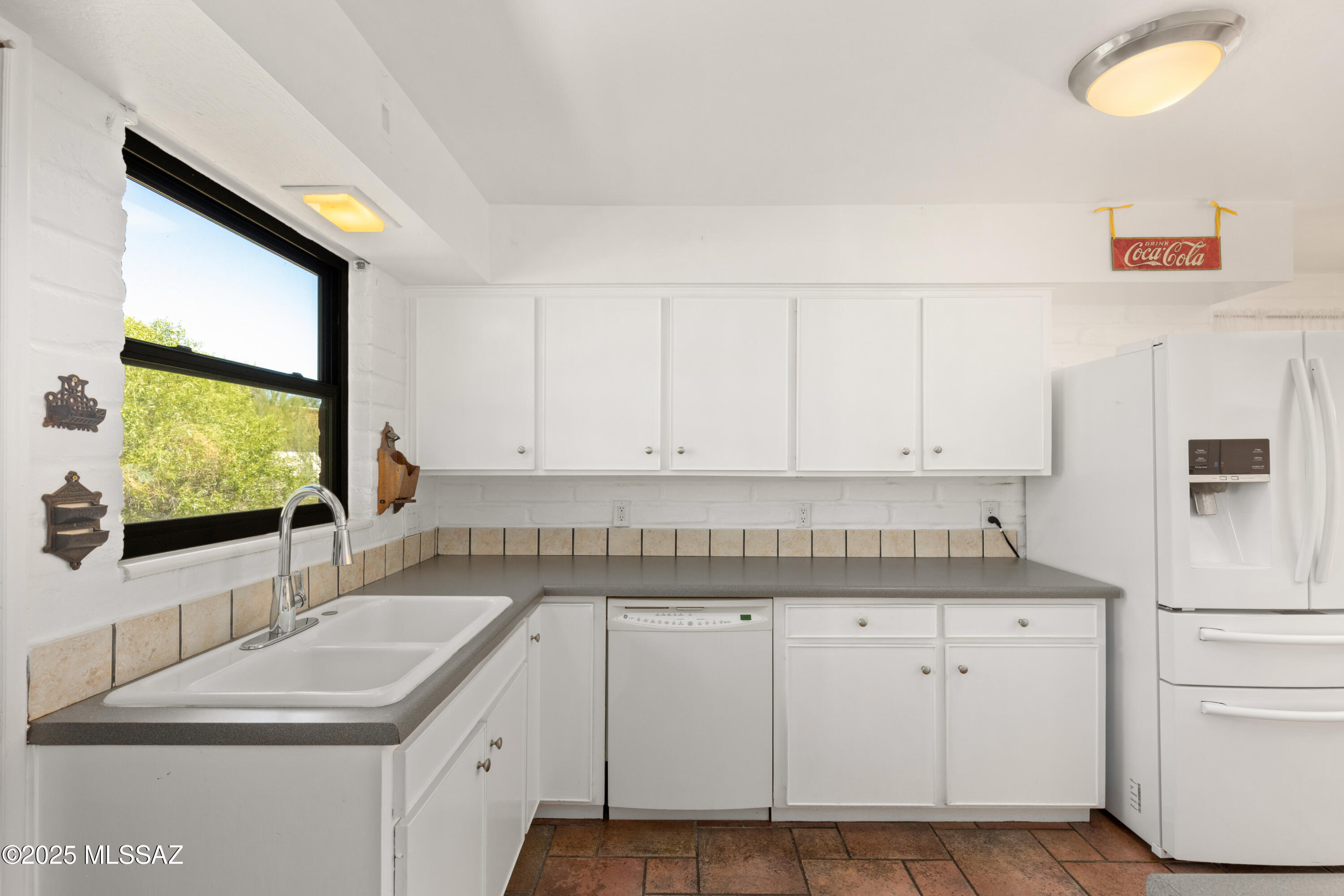 2702 N Avenida De Pueblo