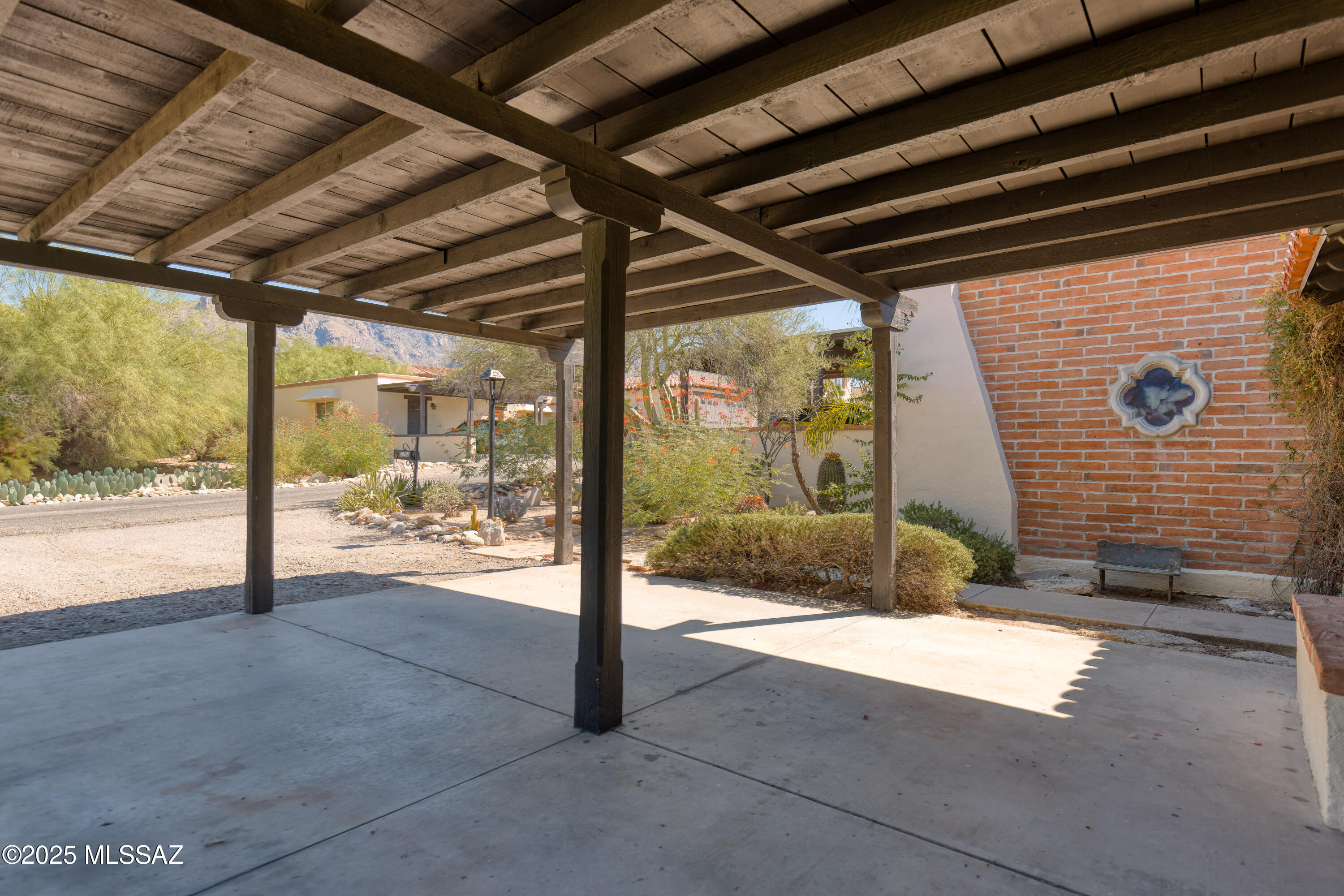 2702 N Avenida De Pueblo