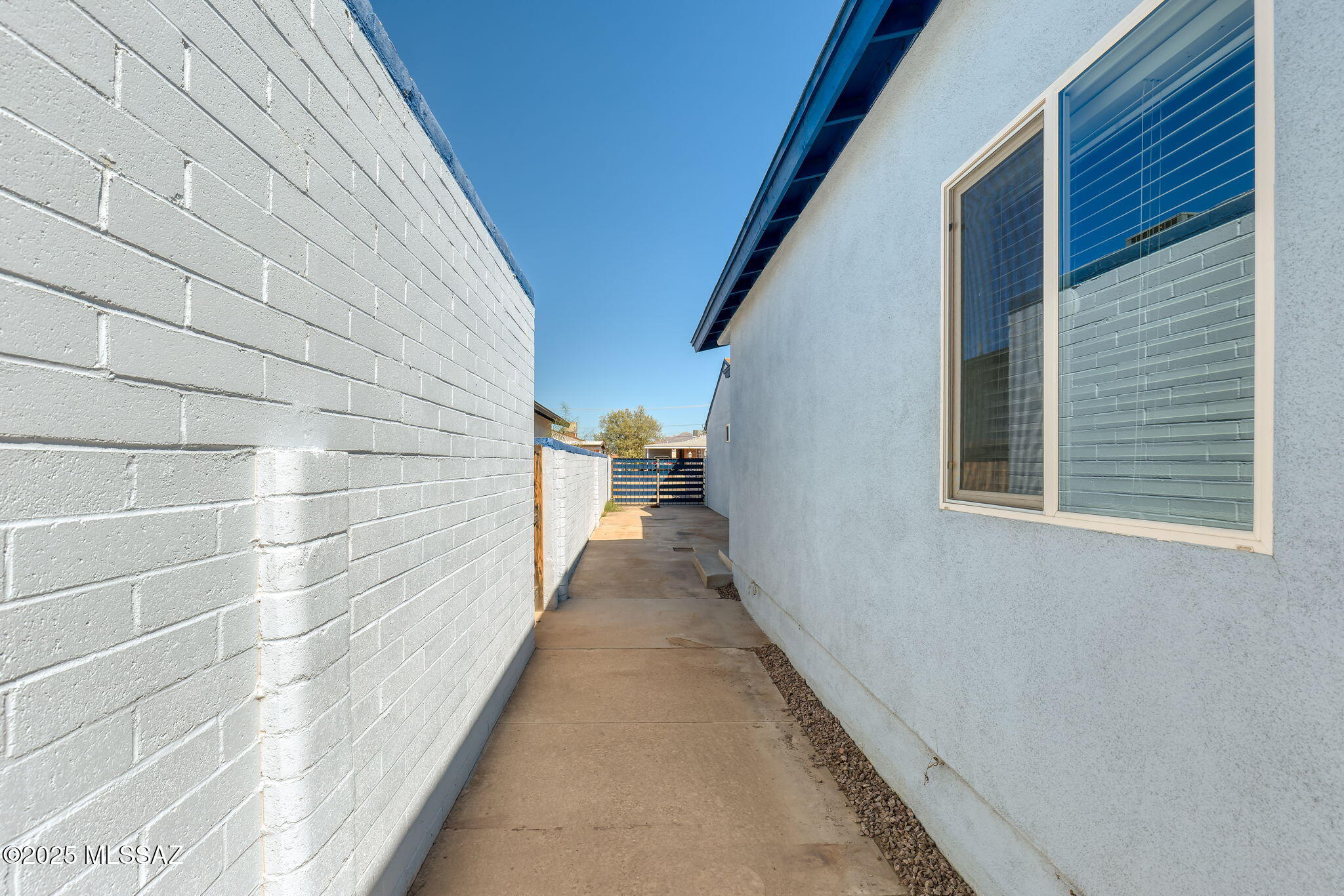 1304 E 13th Street