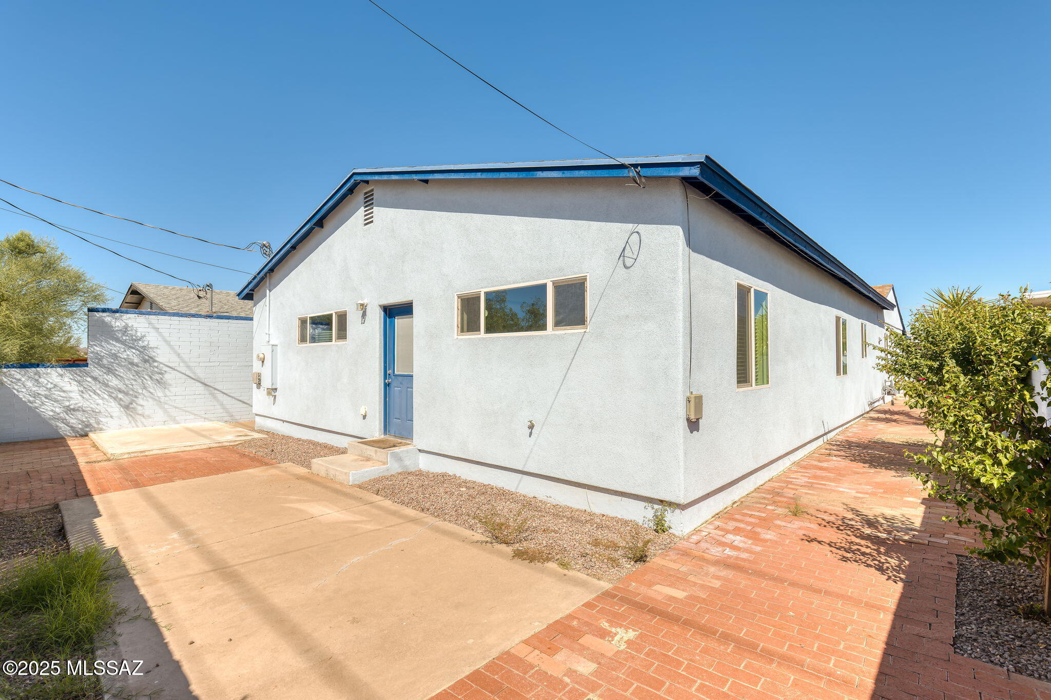 1304 E 13th Street