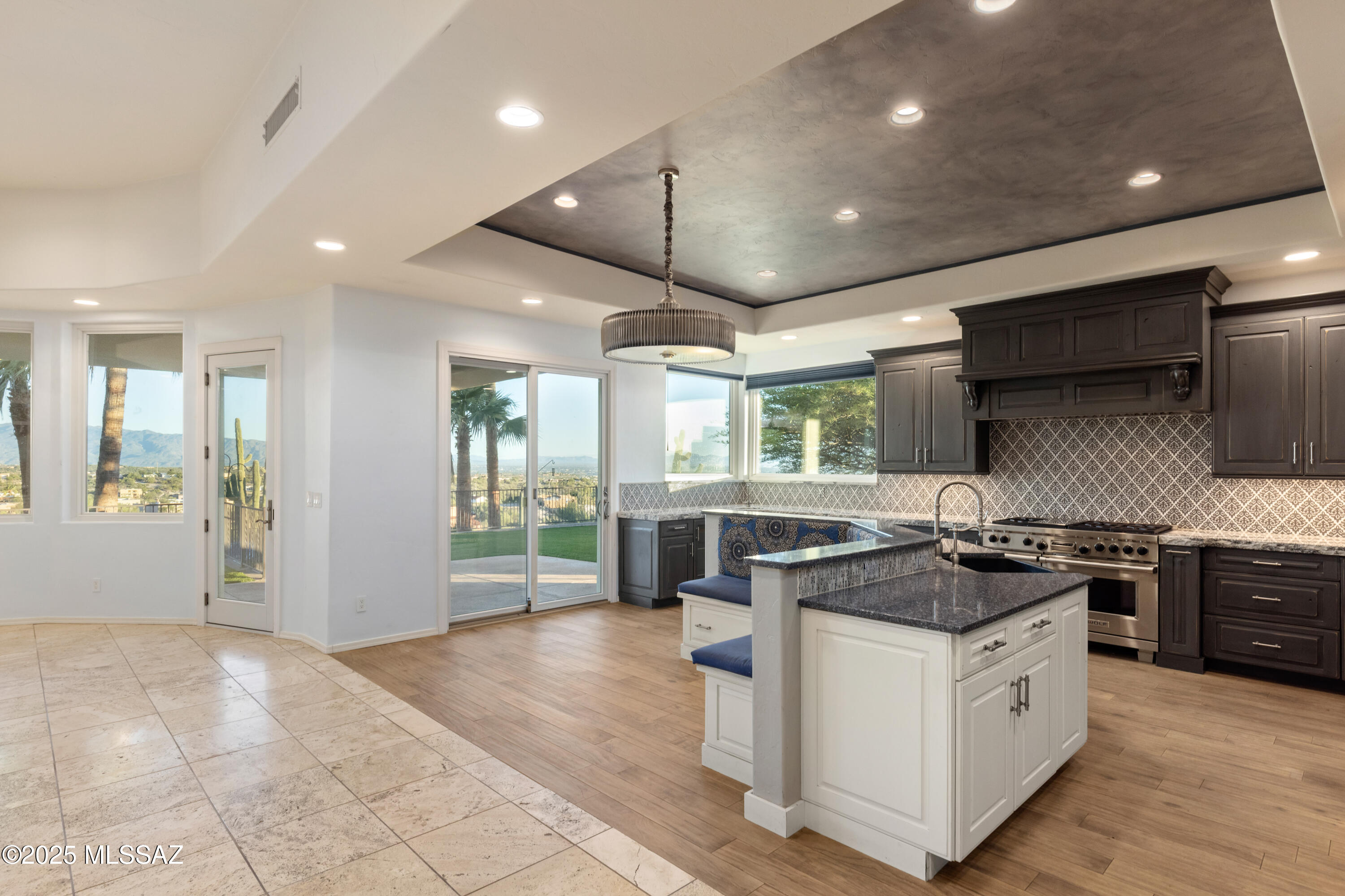 5588 E Paseo Cimarron