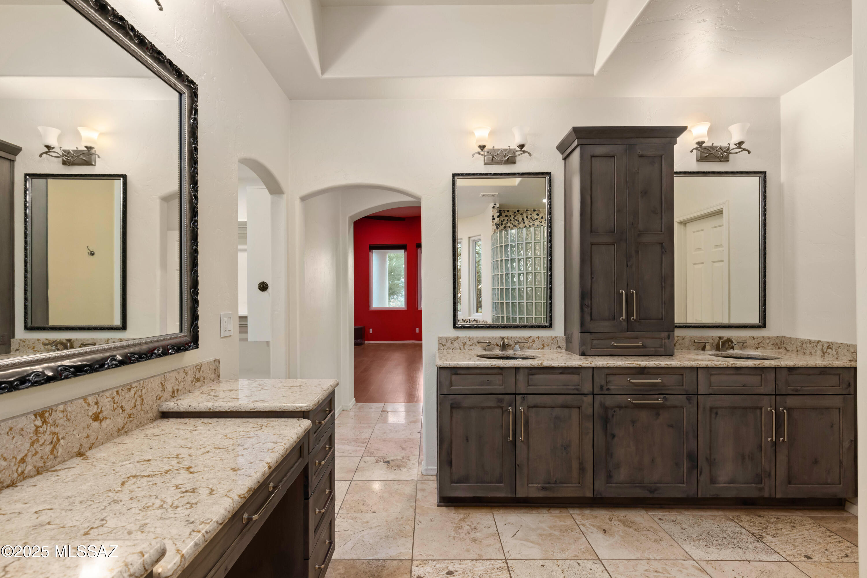 5588 E Paseo Cimarron