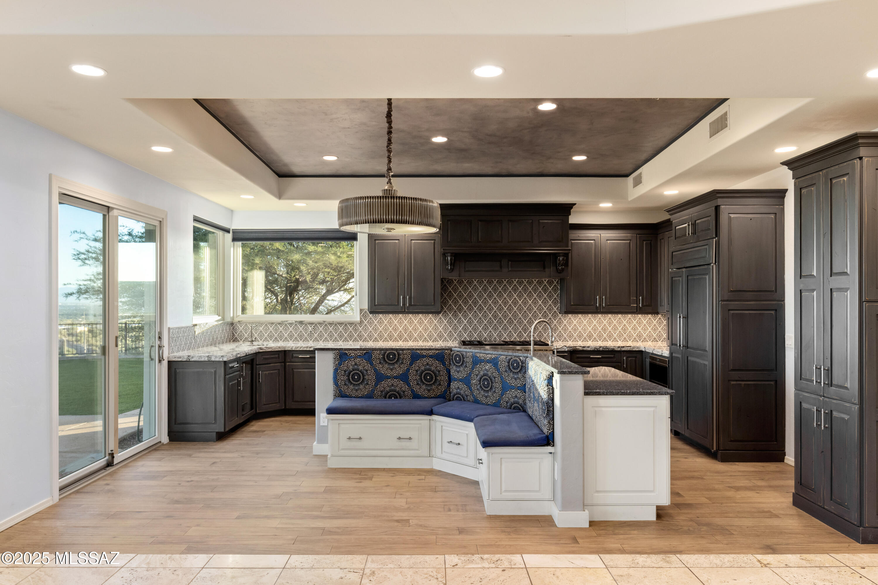 5588 E Paseo Cimarron