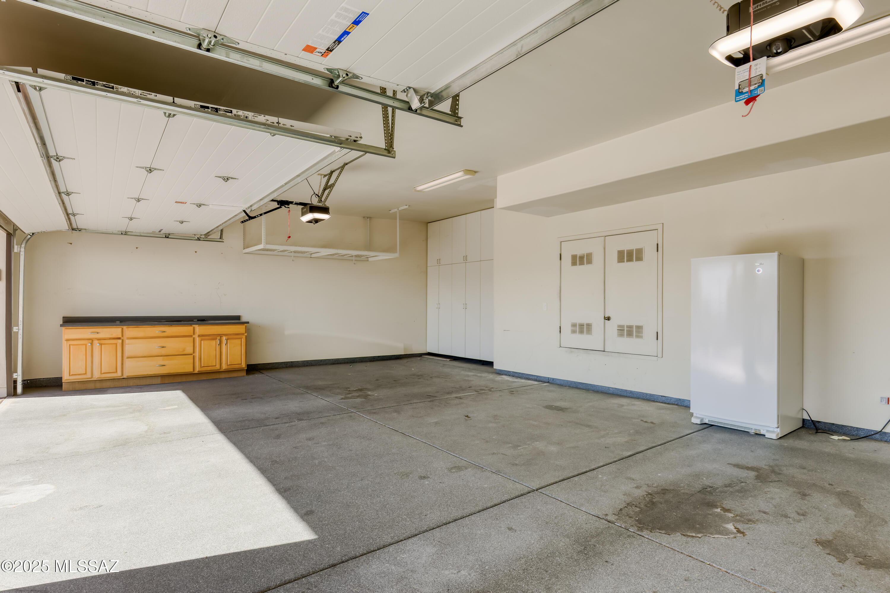 5588 E Paseo Cimarron