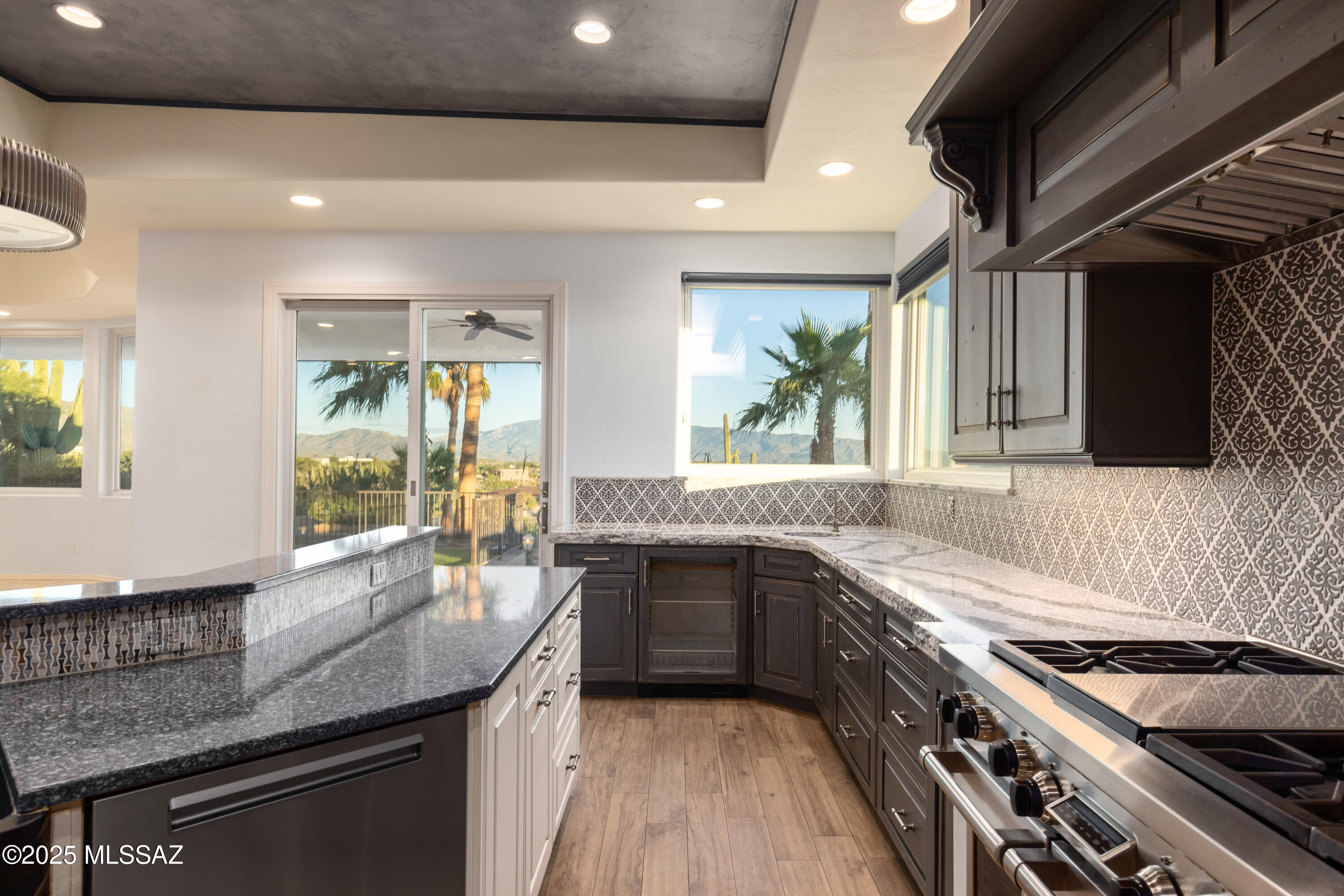 5588 E Paseo Cimarron