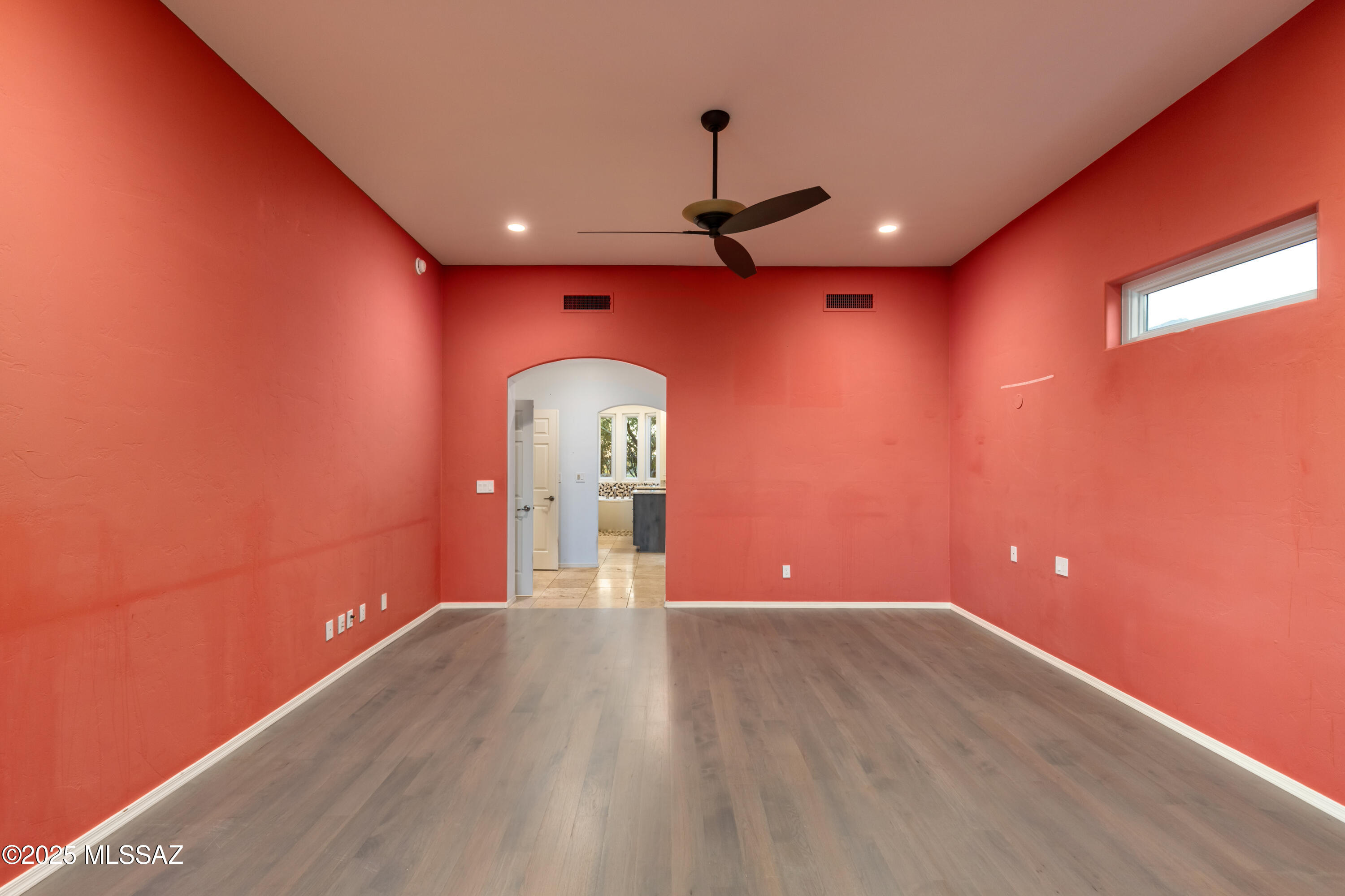 5588 E Paseo Cimarron