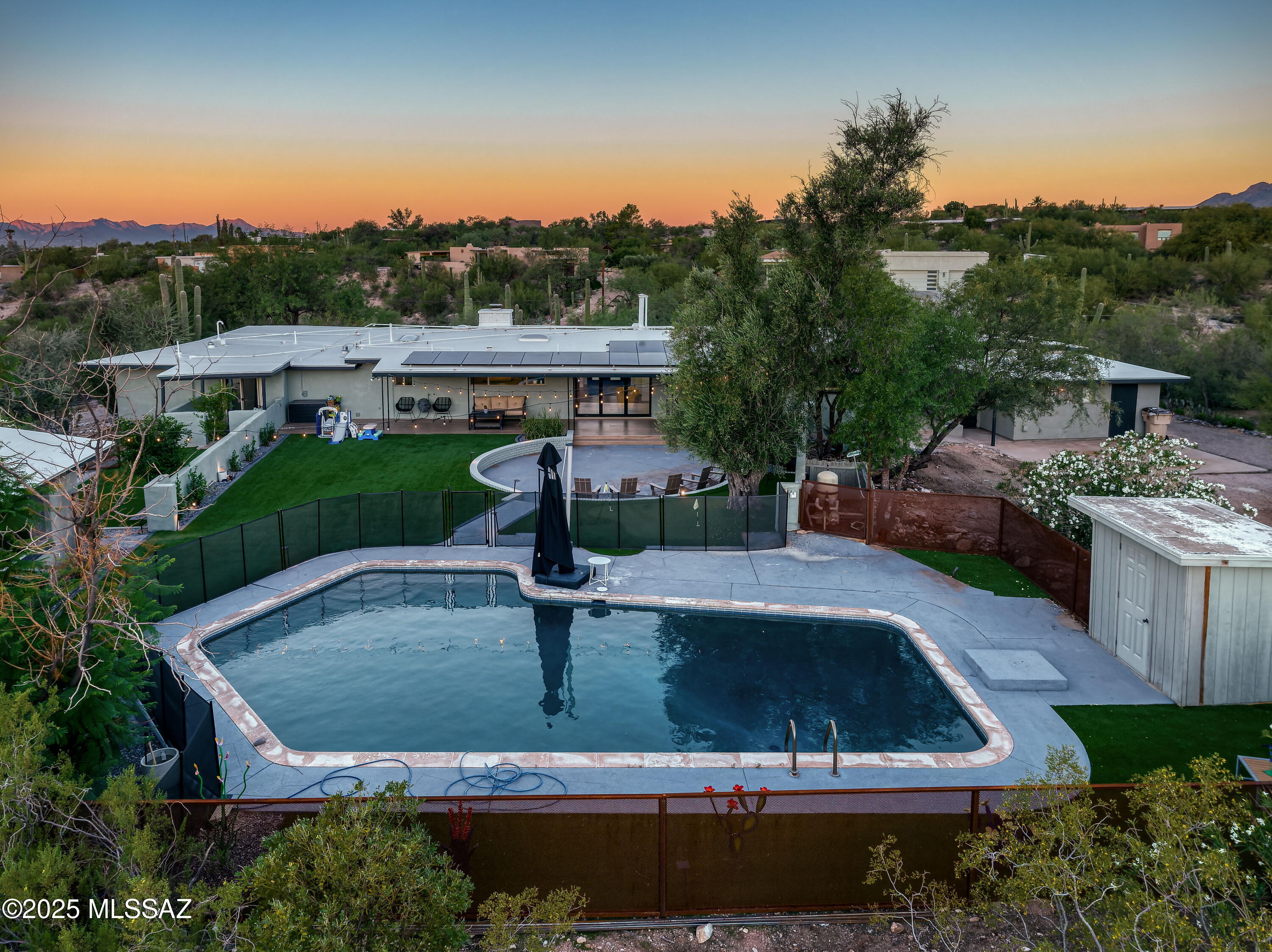 4110 N Camino Del Celador