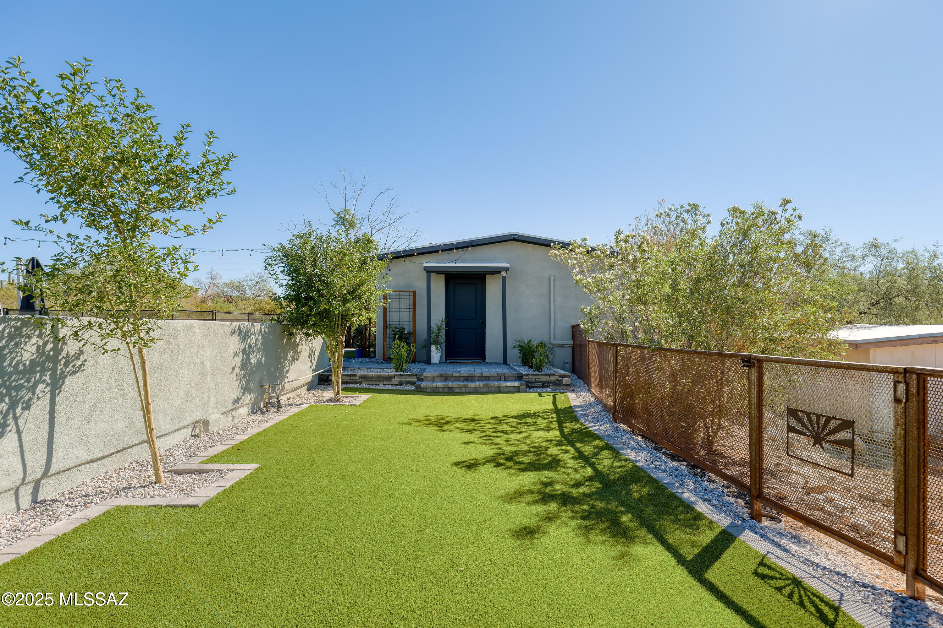 4110 N Camino Del Celador