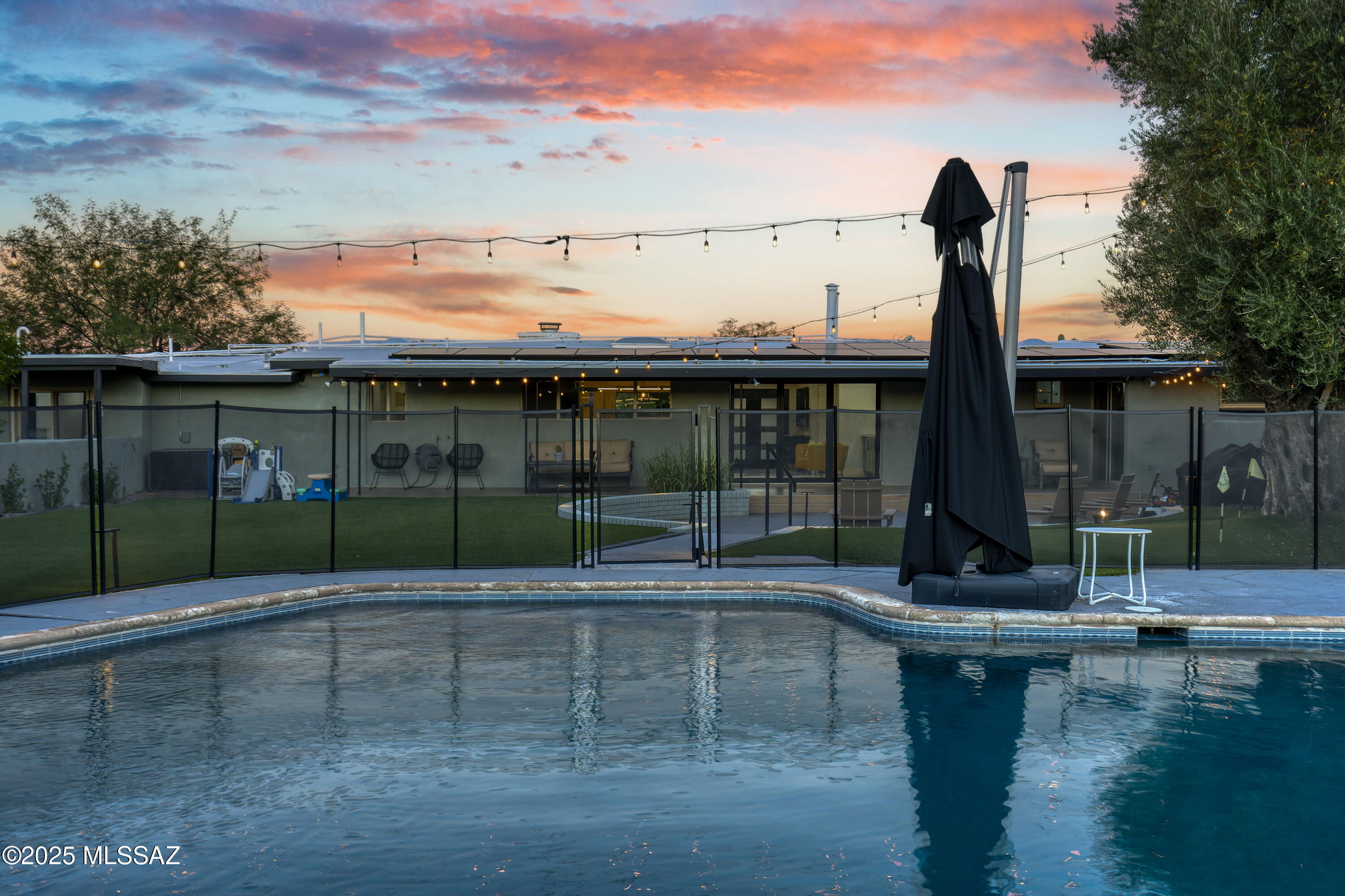 4110 N Camino Del Celador