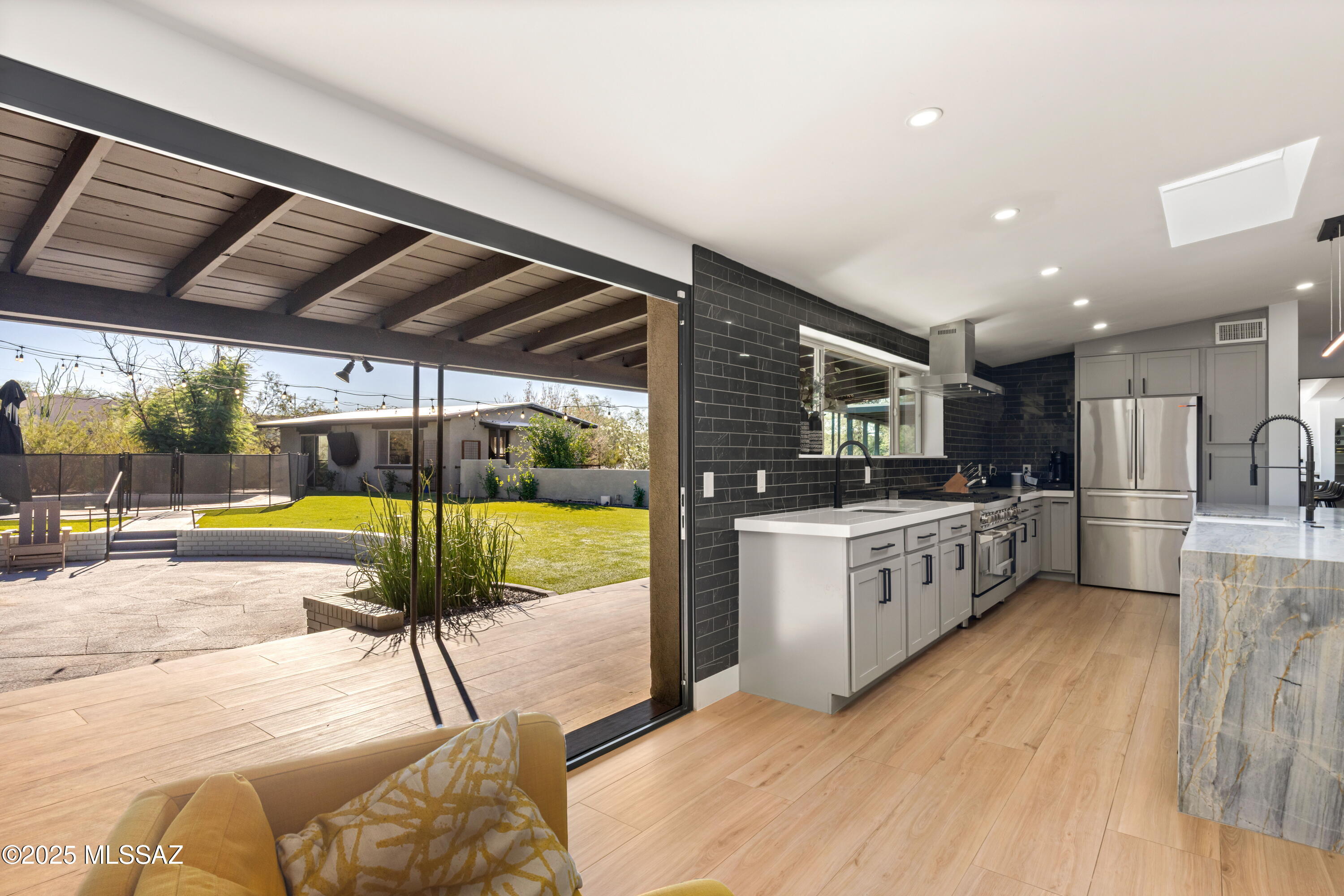 4110 N Camino Del Celador