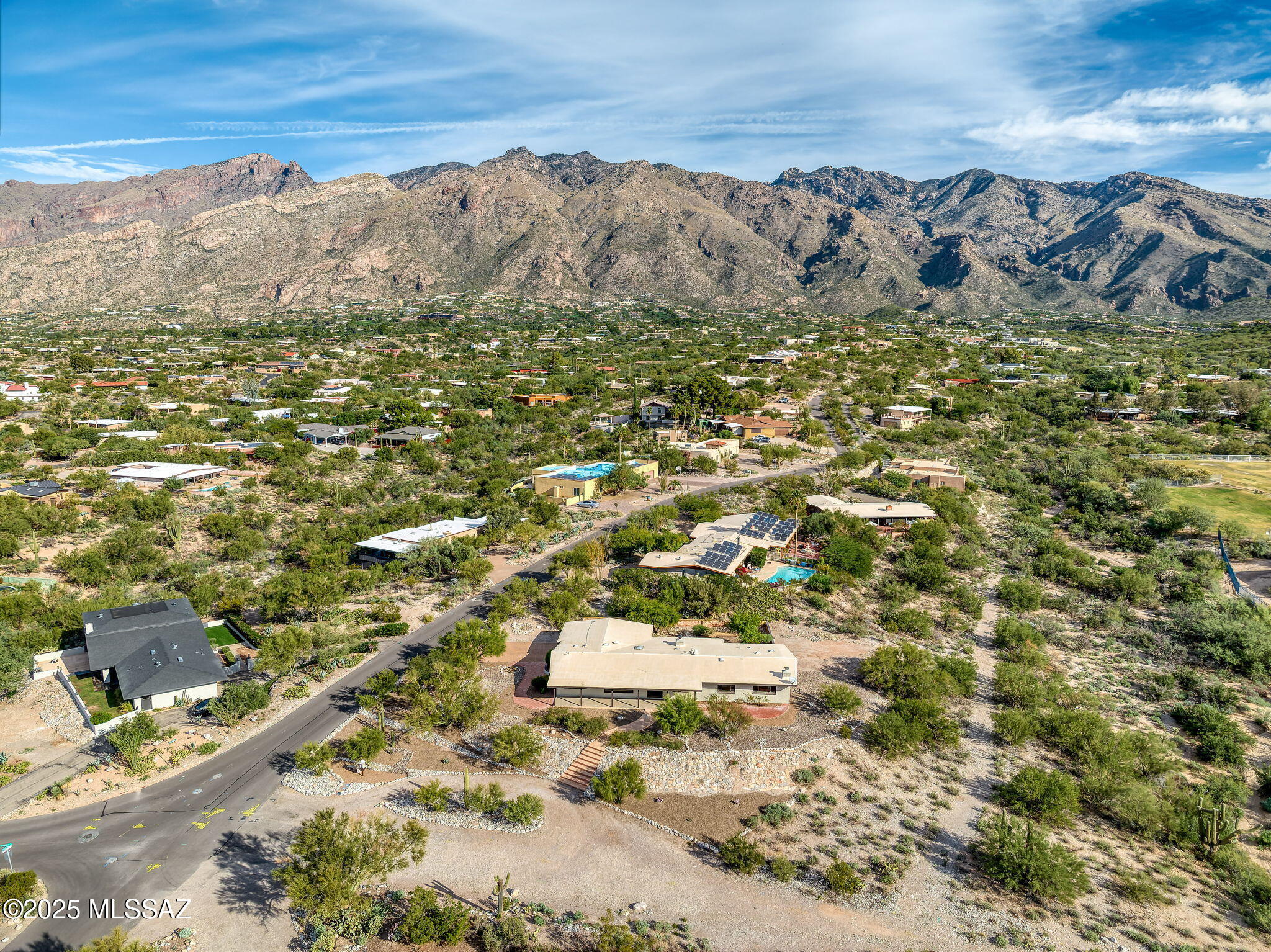 5802 N Camino Arizpe