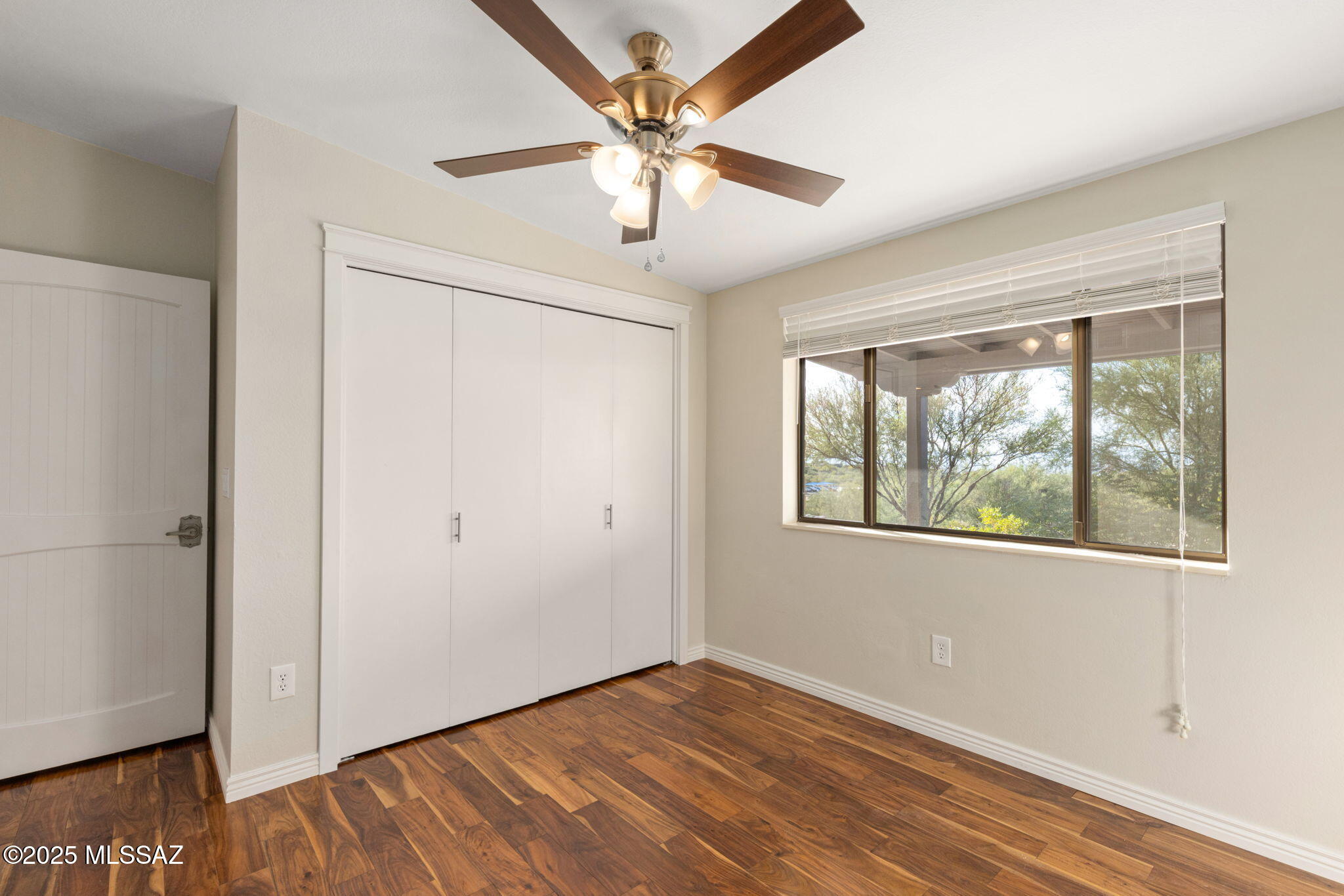 5802 N Camino Arizpe