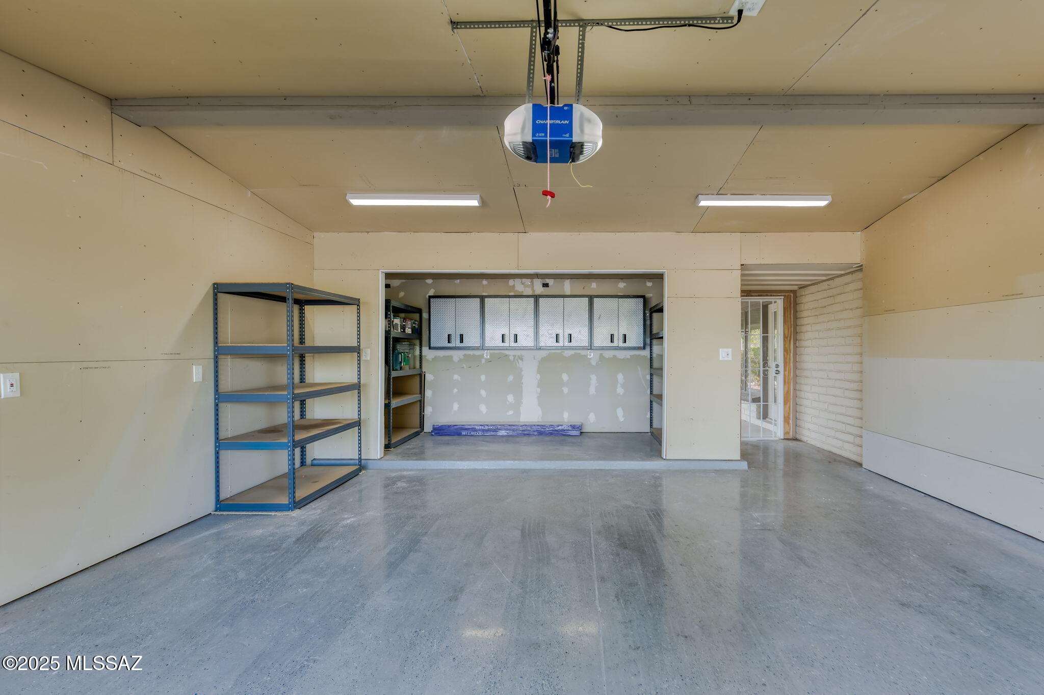 5802 N Camino Arizpe