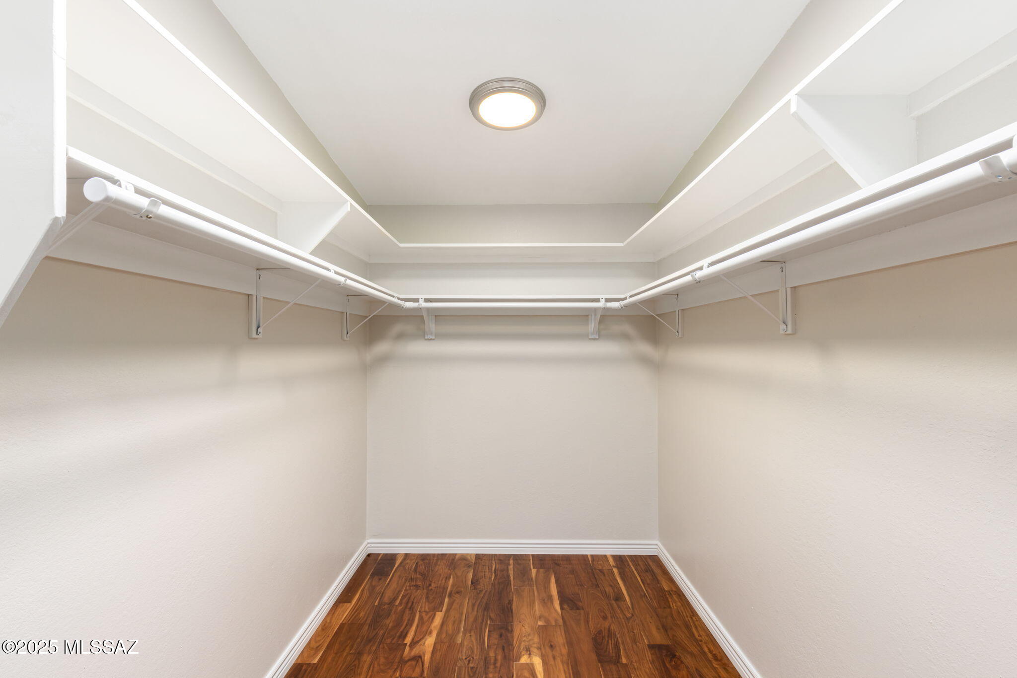 5802 N Camino Arizpe