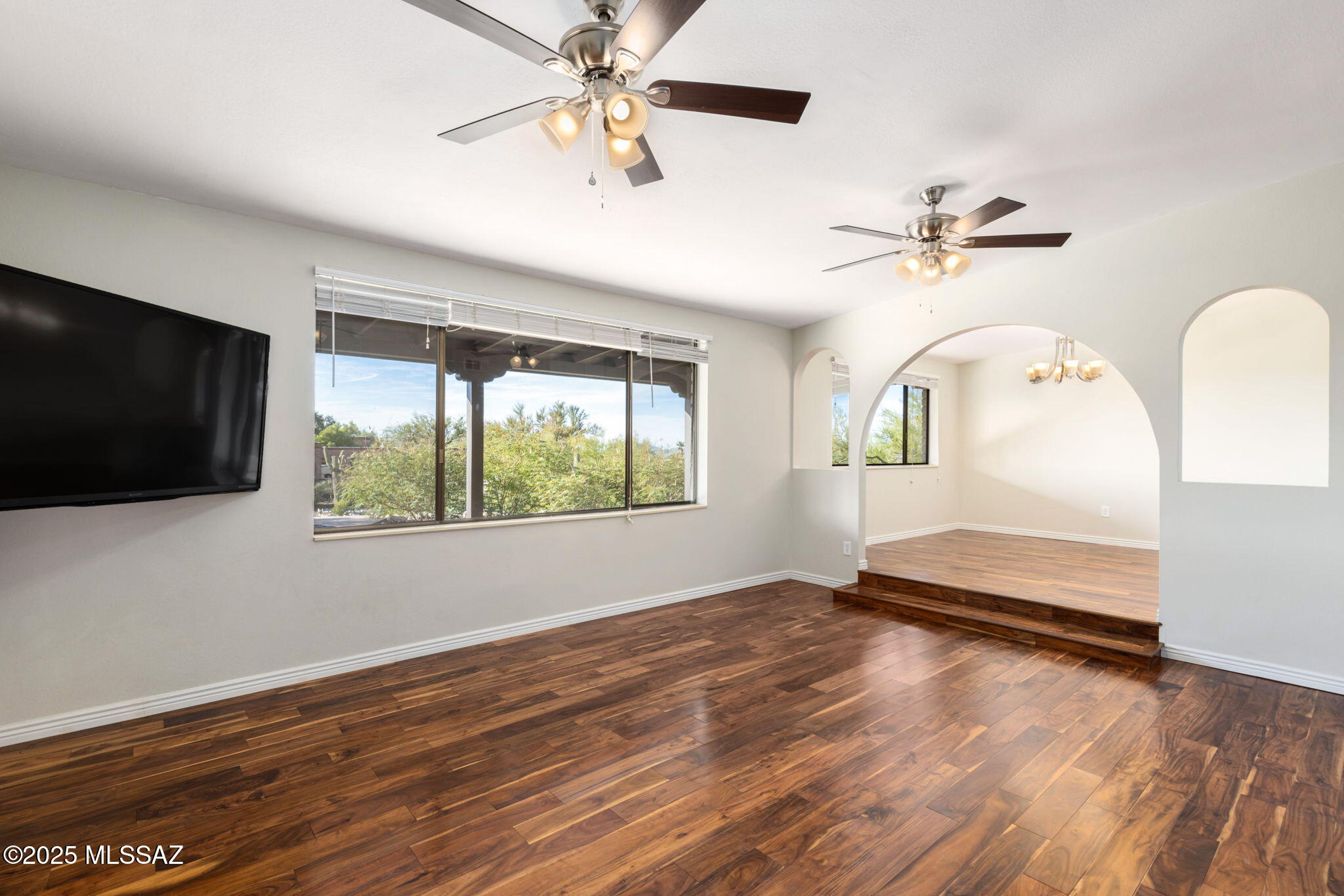 5802 N Camino Arizpe