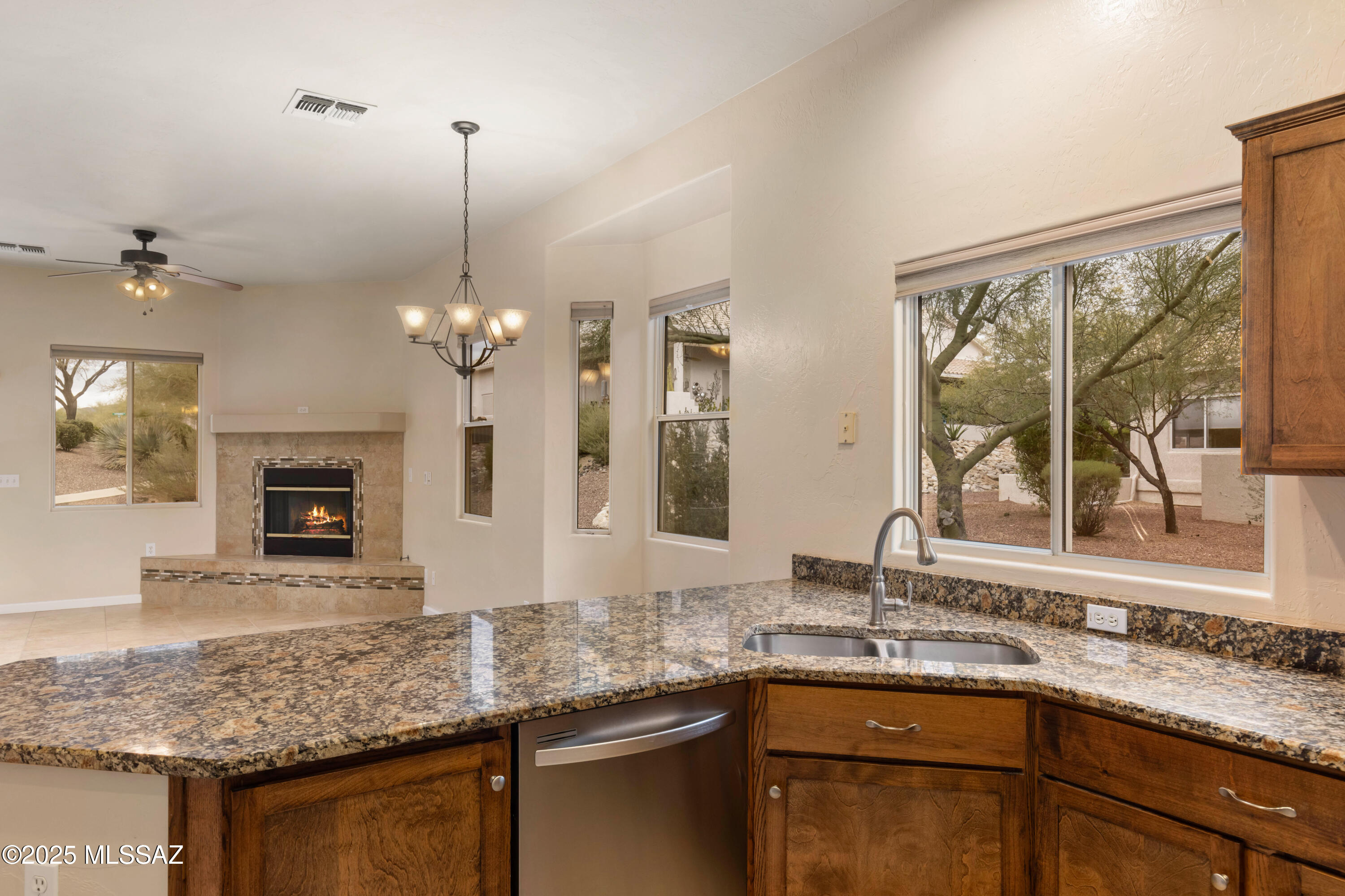 1440 W Bridalveil Place