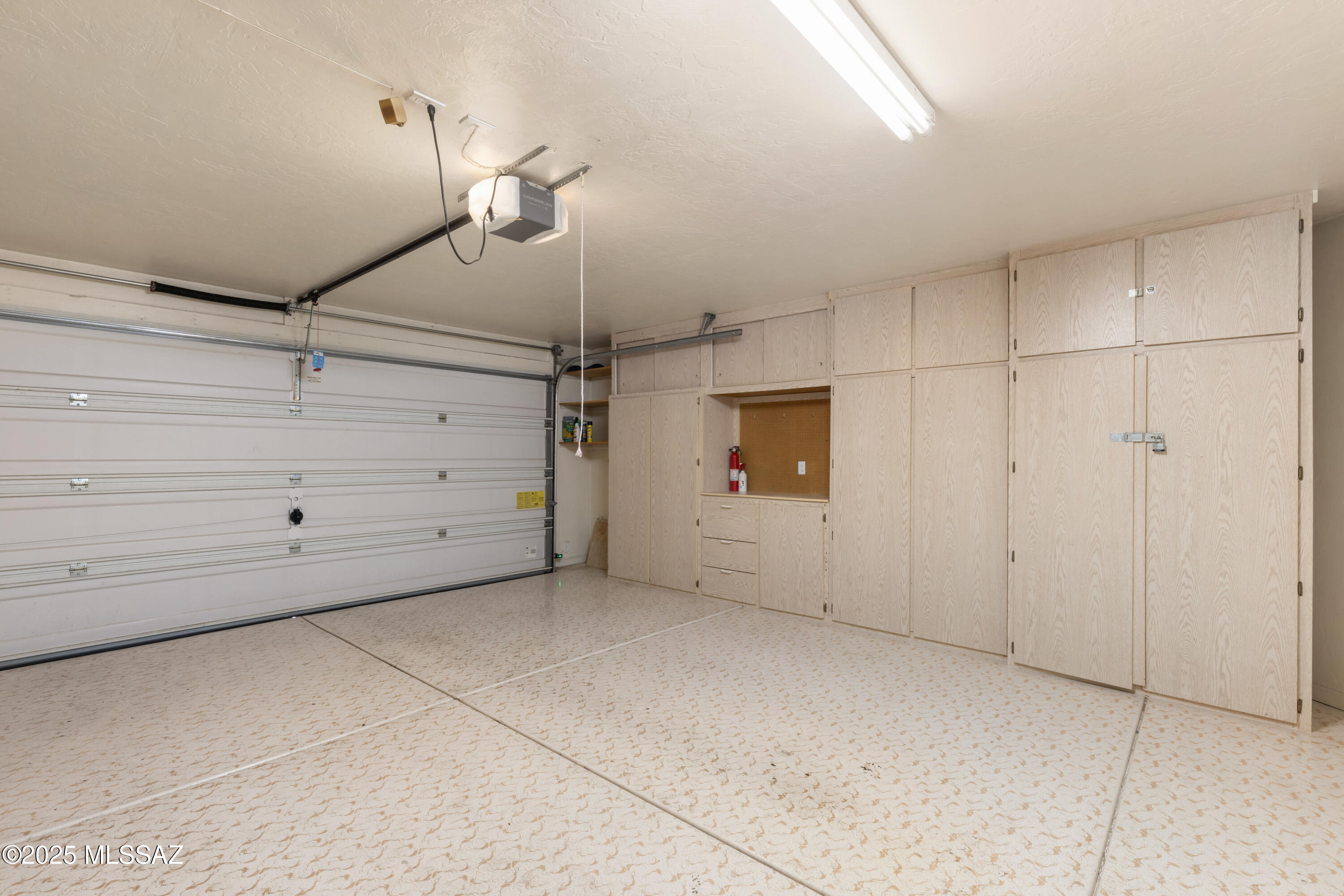 1440 W Bridalveil Place